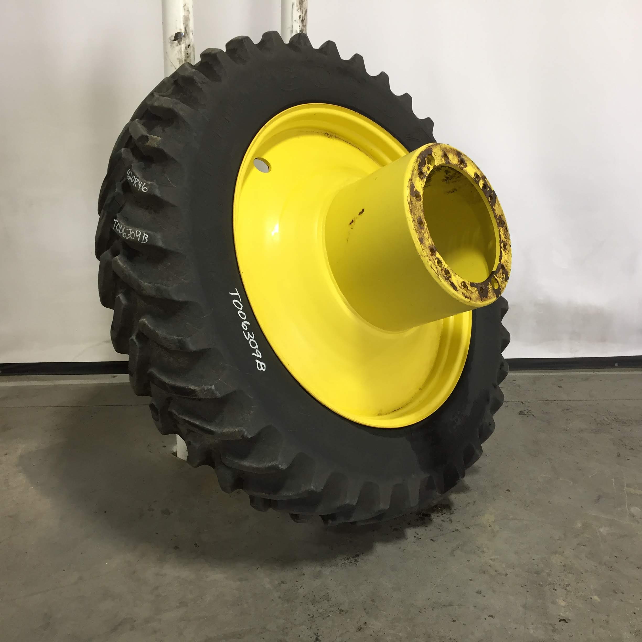 46''D x 13''W Expanded Band Dual Wheel WT006309B