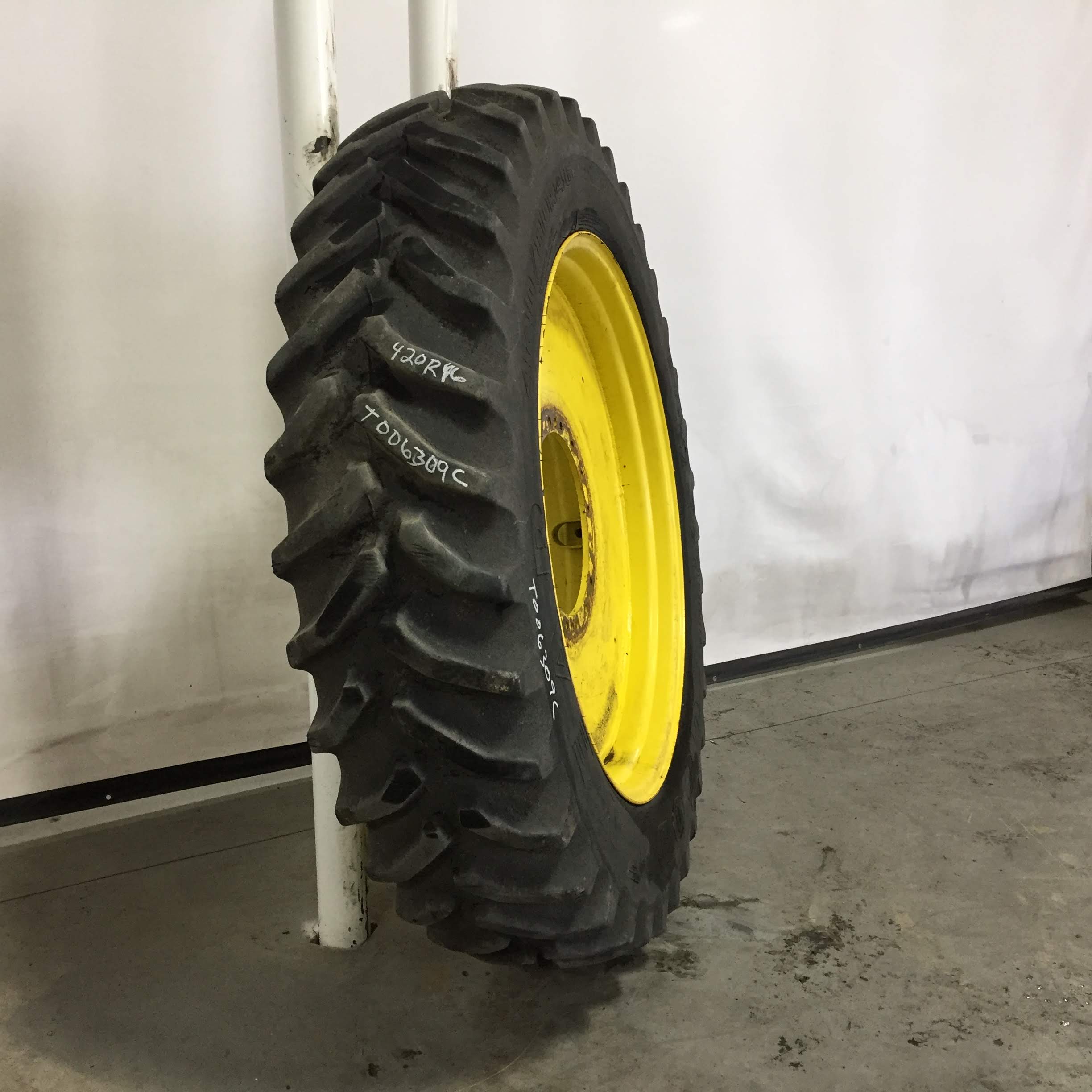 46''D x 13''W Expanded Band Dual Wheel WT006309C