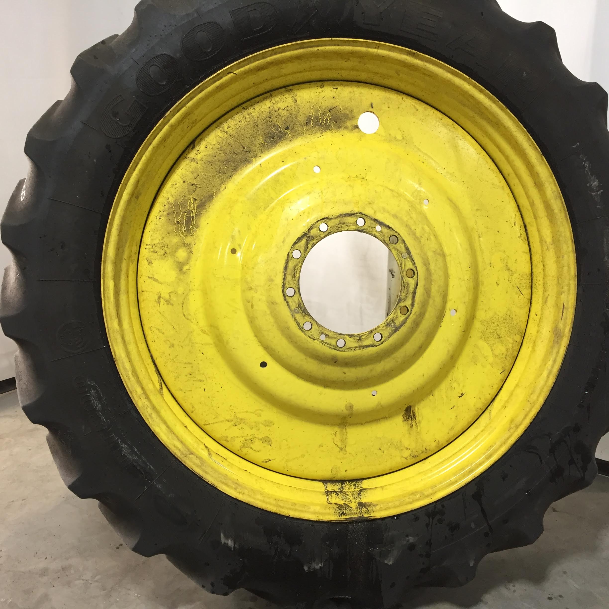 380/90R50 Goodyear Farm DT800 Optitrac R-1W Tire RT006323