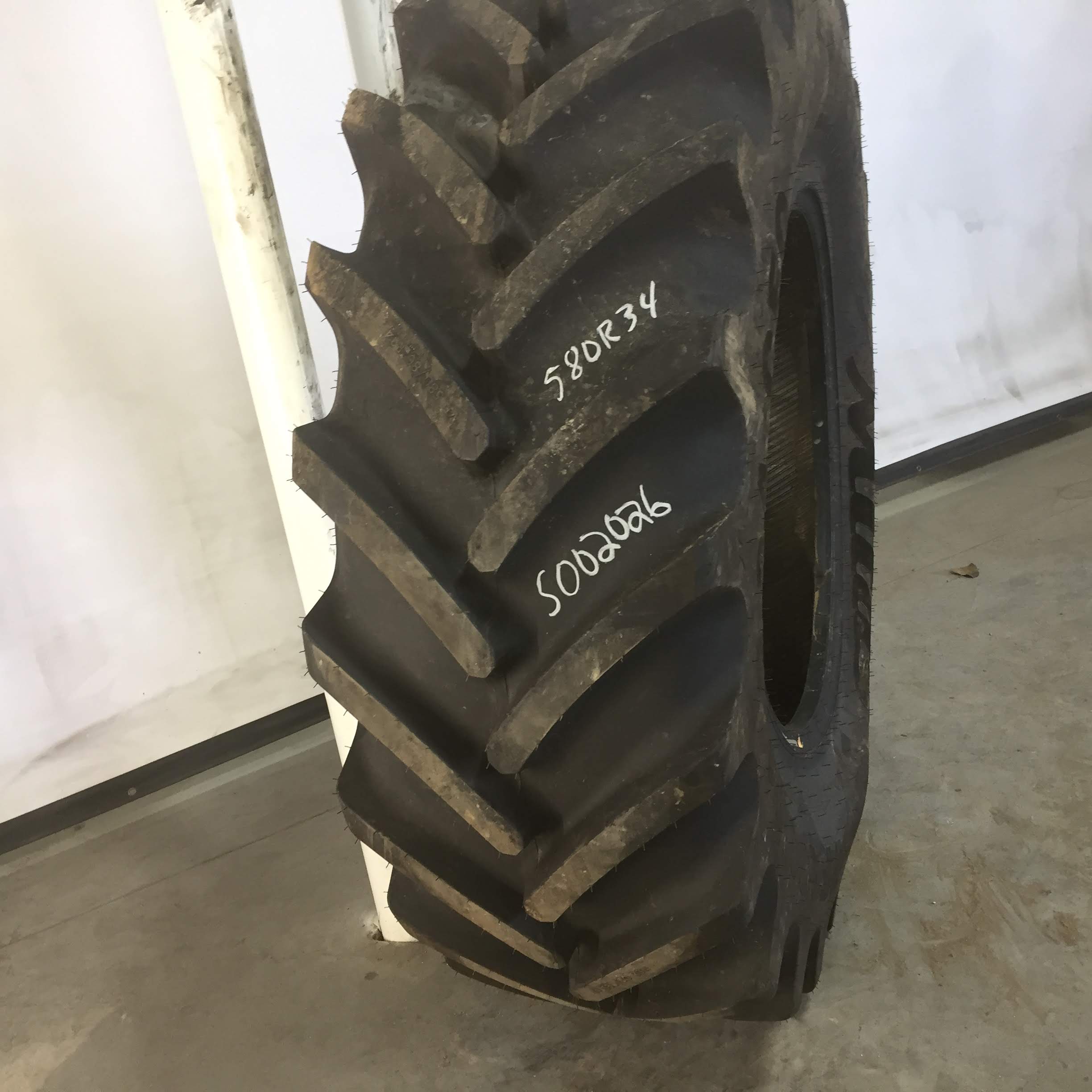 580/80R34 Mitas HC3000 R-1W Tire S002026