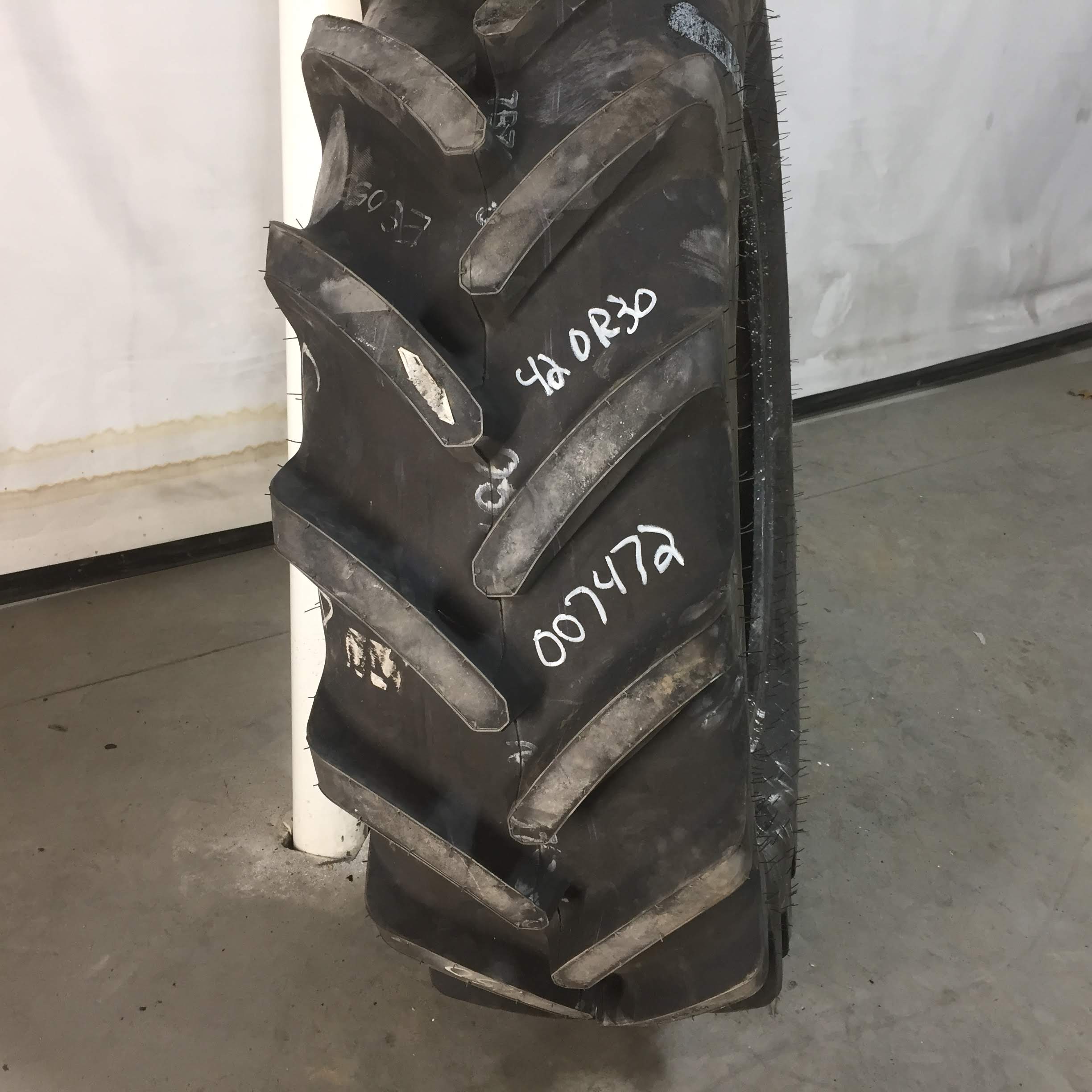 420/85R30 Firestone Performer EVO R-1W Tire 007472