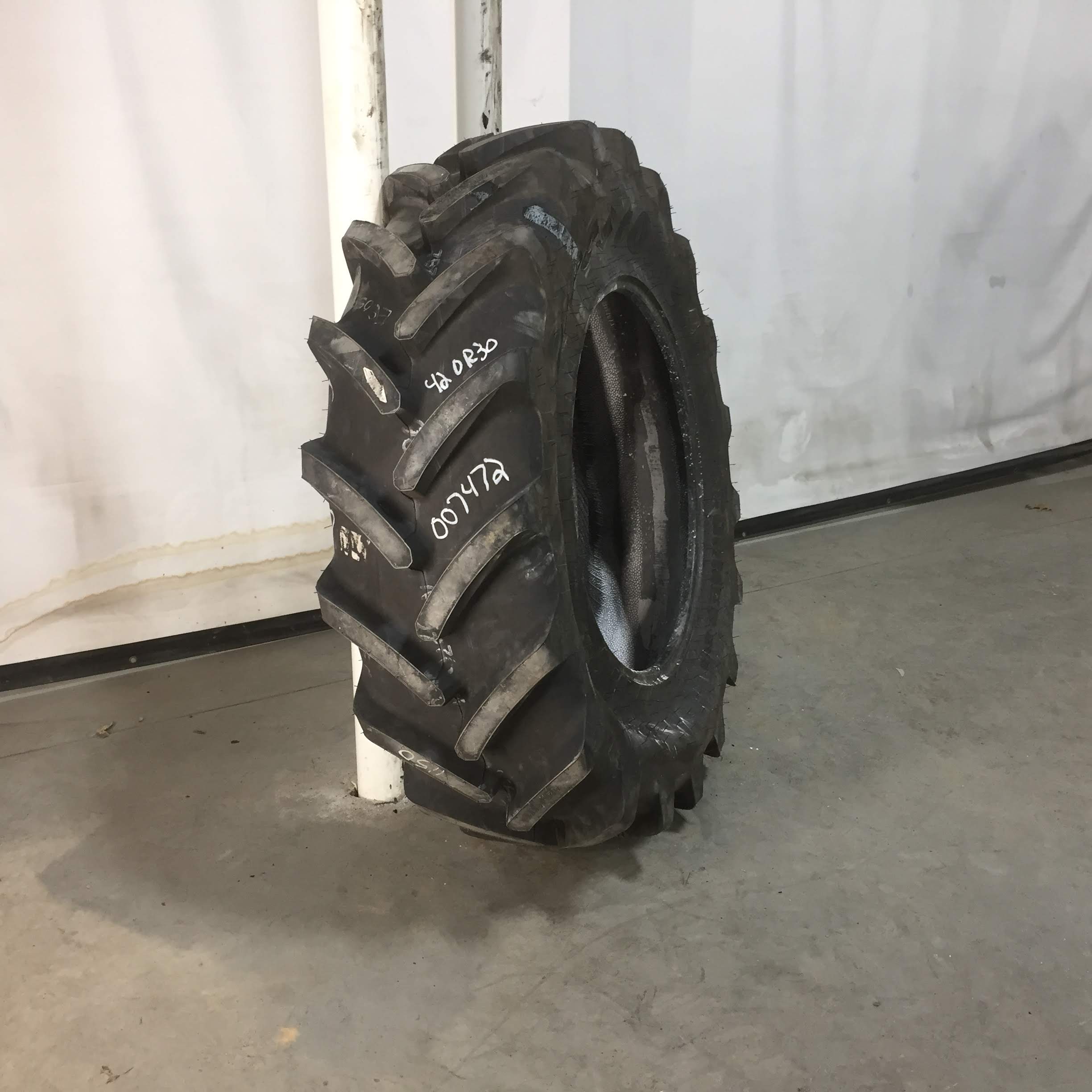 420/85R30 Firestone Performer EVO R-1W Tire 007472