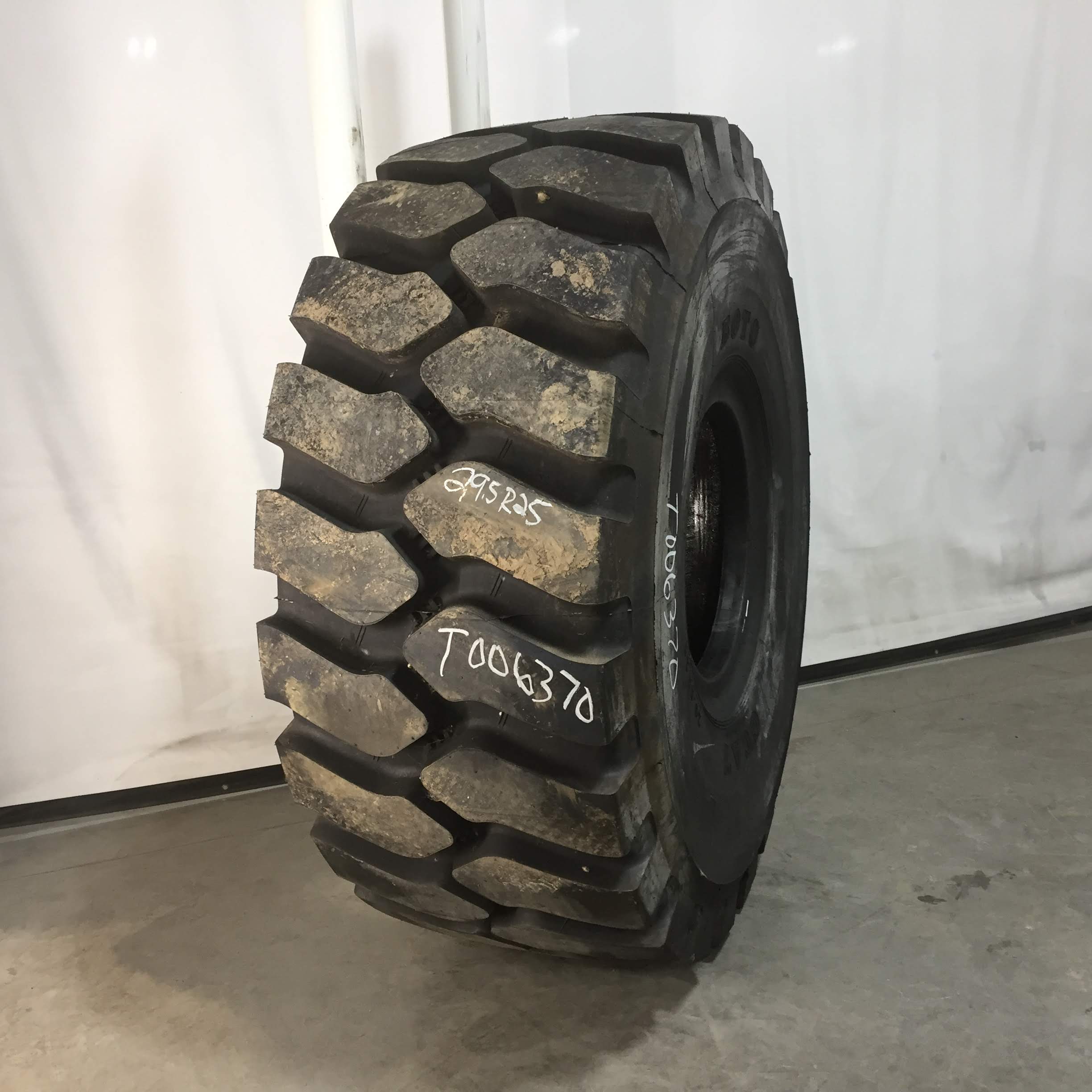 29.5/R25 Boto GCA7 E-4 Tire B106501(T006370)