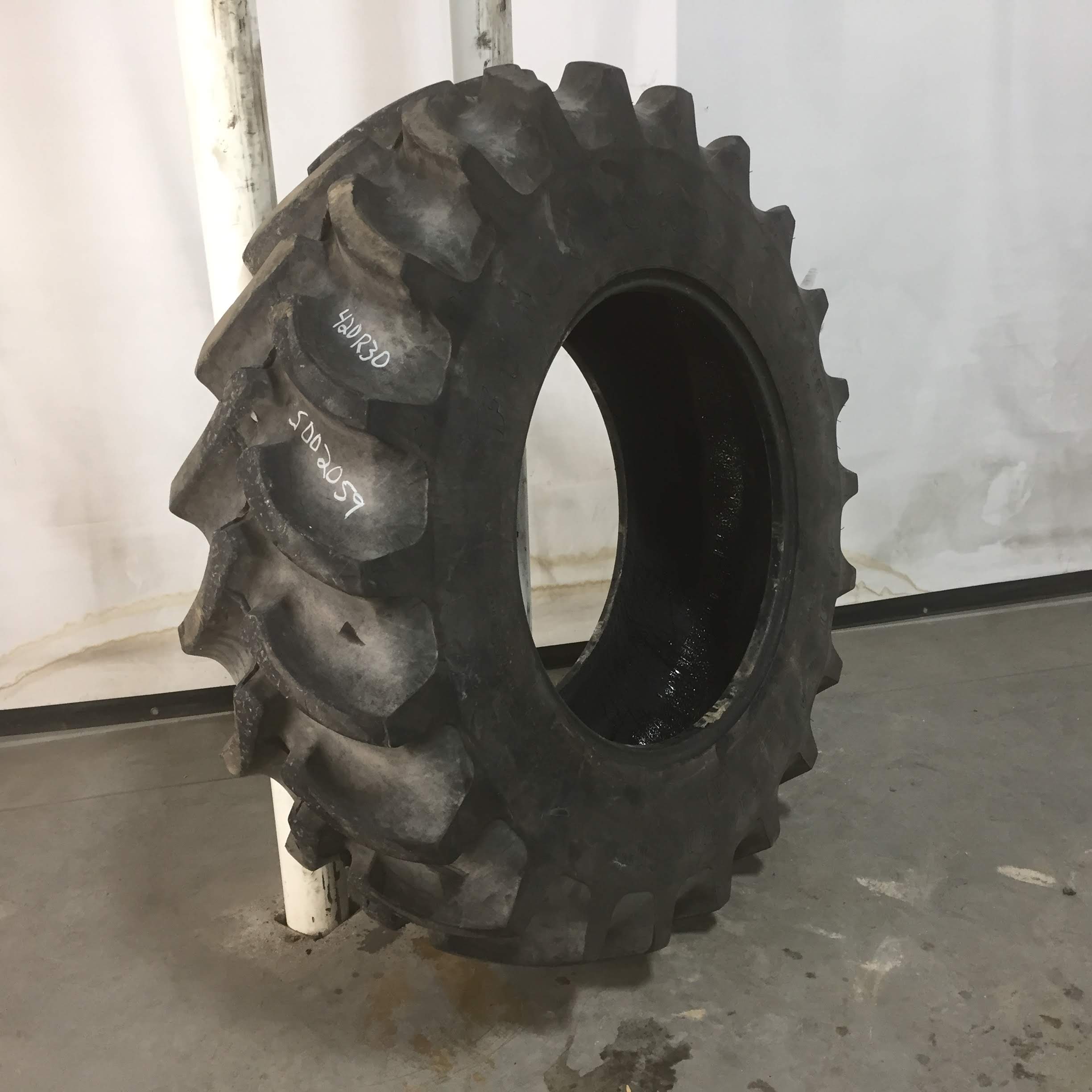 420/90R30 Firestone Radial All Traction DT R-1W Tire S002059