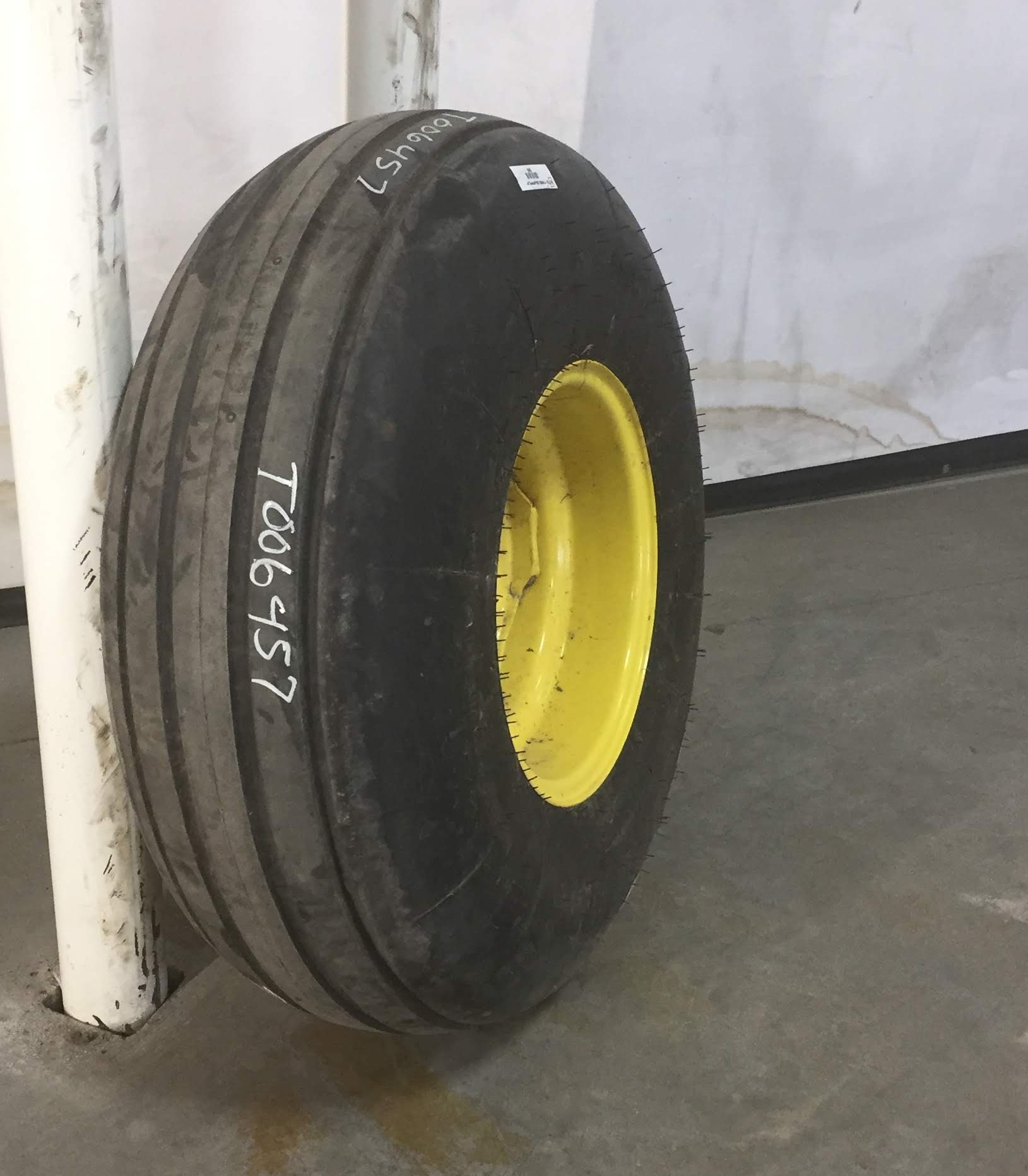 14/L-16.1 Goodyear Farm Utility SL I-1 Tire RT006457