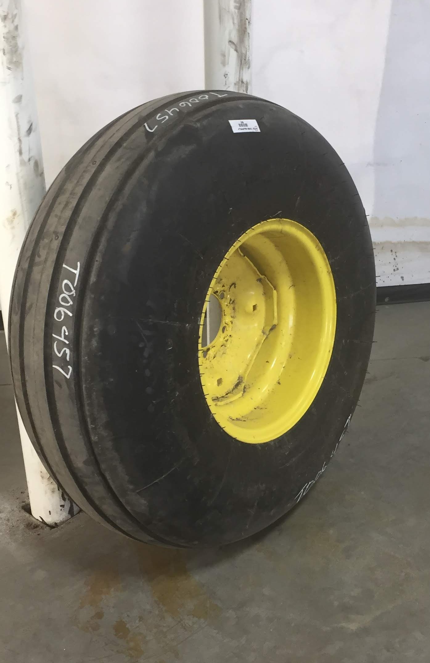 14/L-16.1 Goodyear Farm Utility SL I-1 Tire RT006457