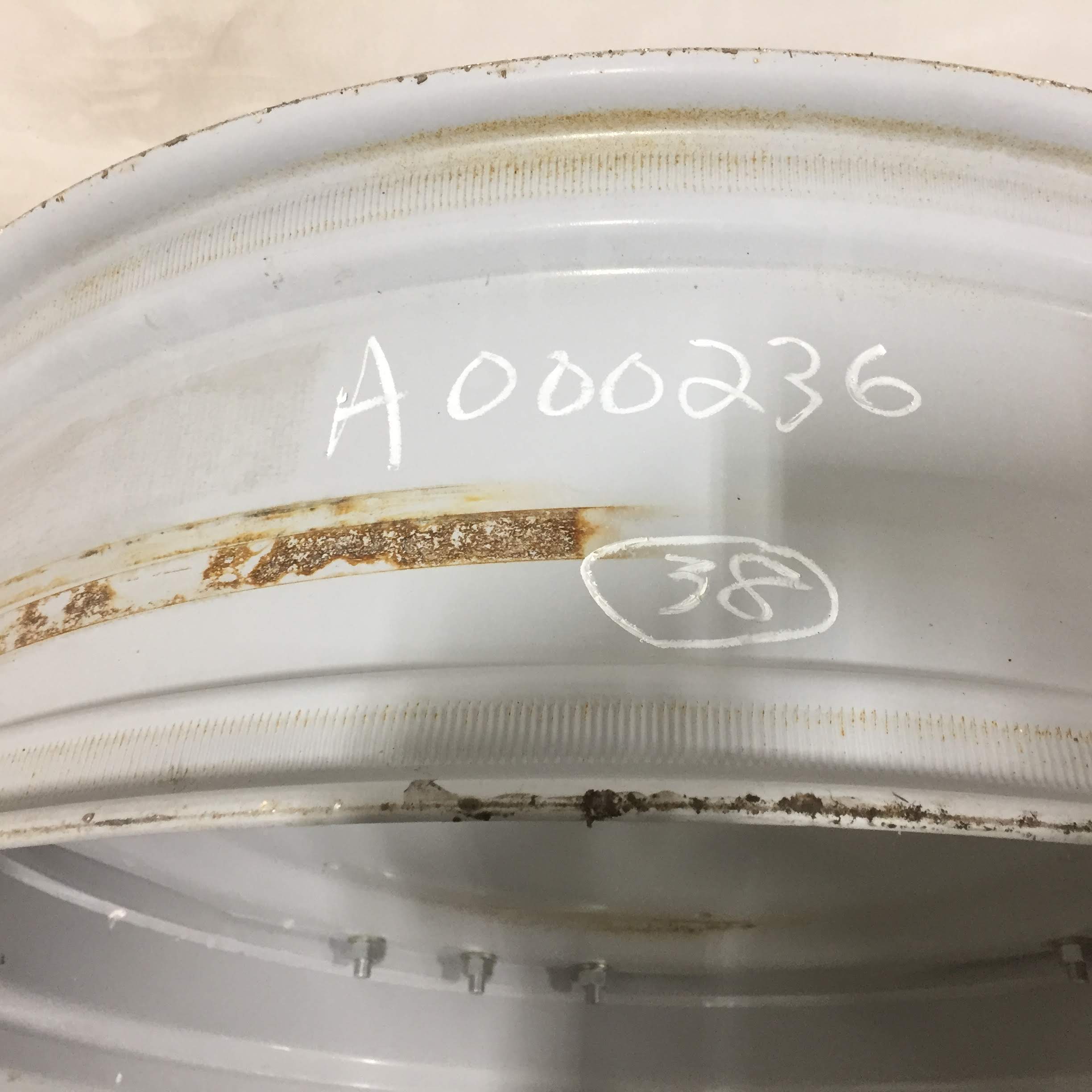 Waffle Wheel (Groups of 3 bolts) A000236