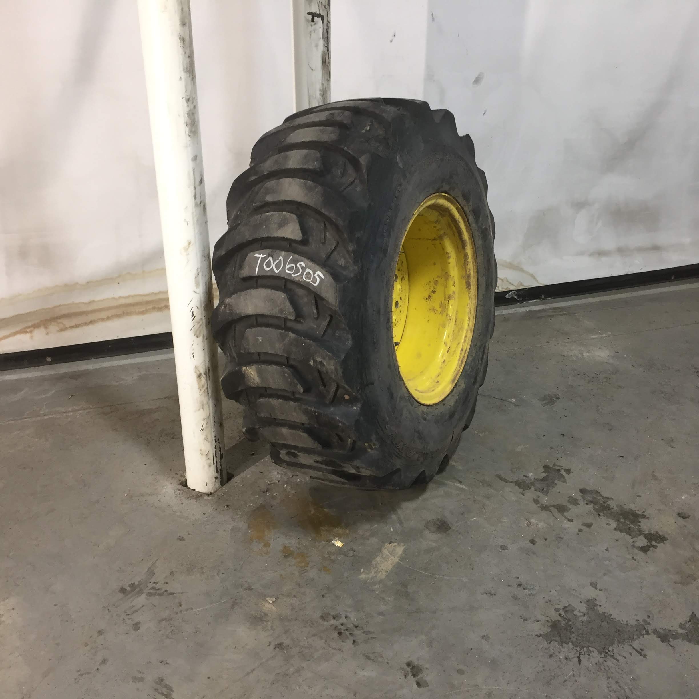 43/16.00-20 Galaxy Marathoner R-4 Tire RT006505
