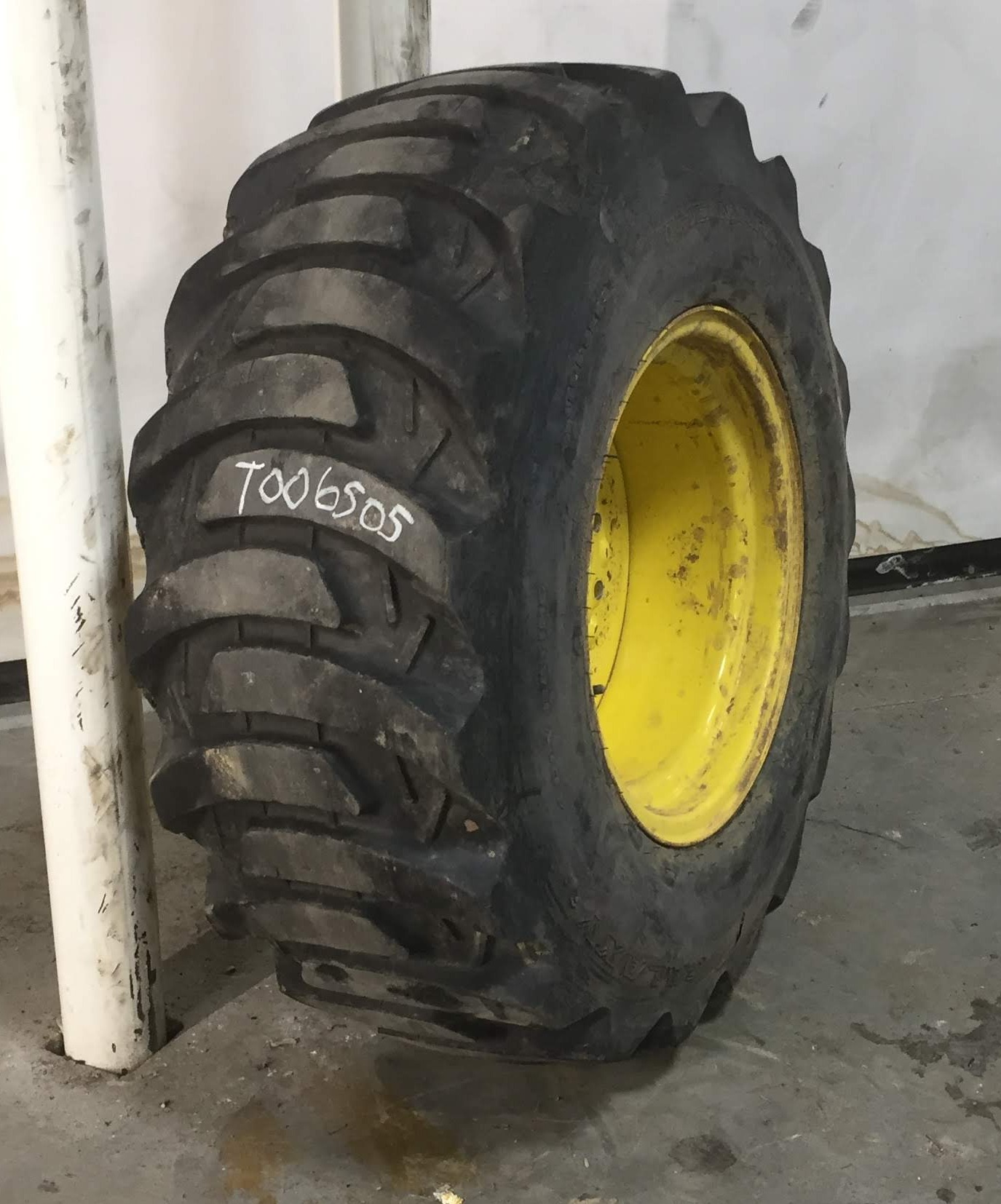 43/16.00-20 Galaxy Marathoner R-4 Tire RT006505