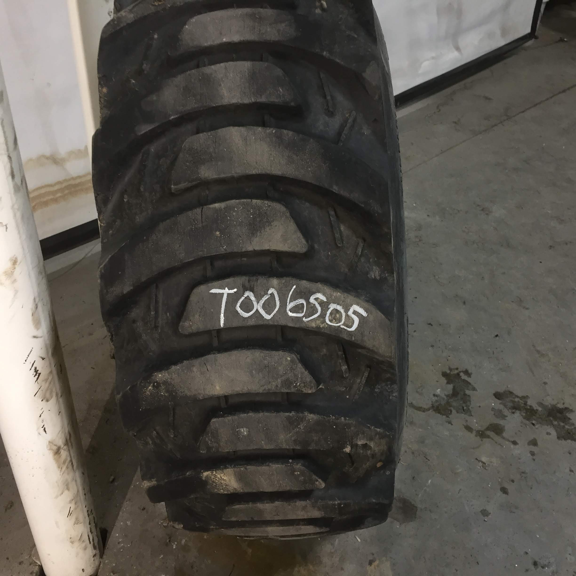 43/16.00-20 Galaxy Marathoner R-4 Tire RT006505