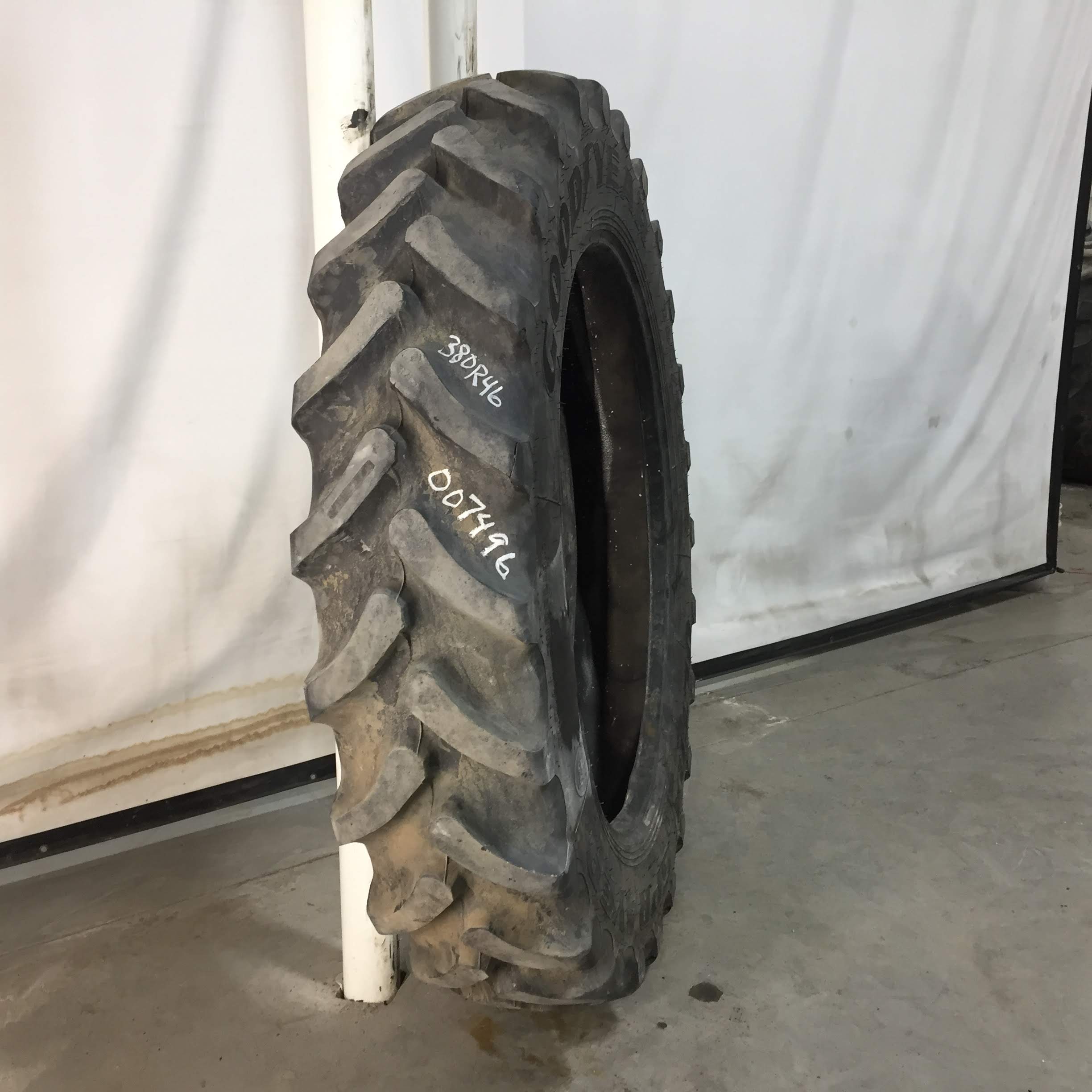380/90R46 Goodyear Farm Ultra Sprayer R-1 Tire 007496