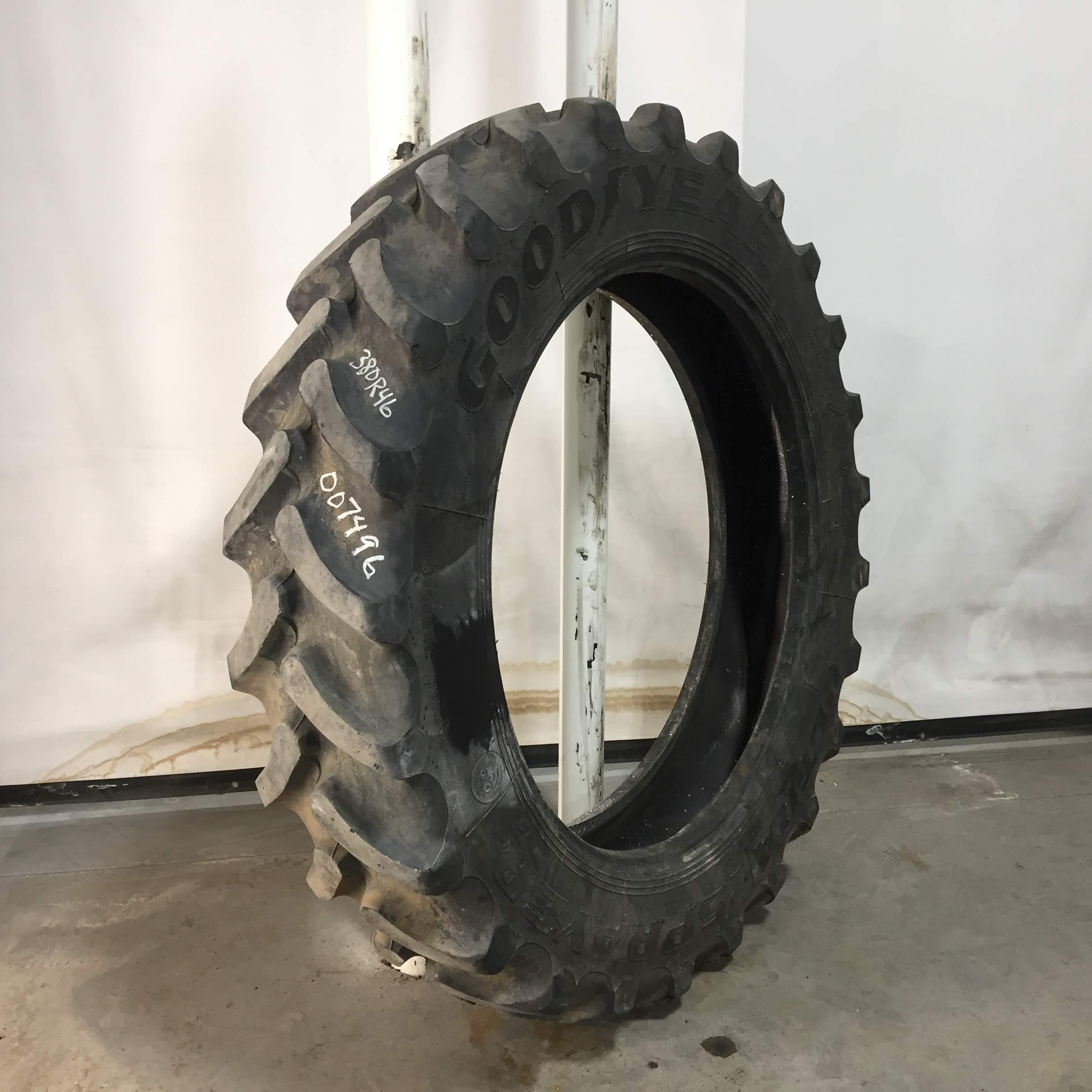 380/90R46 Goodyear Farm Ultra Sprayer R-1 Tire 007496