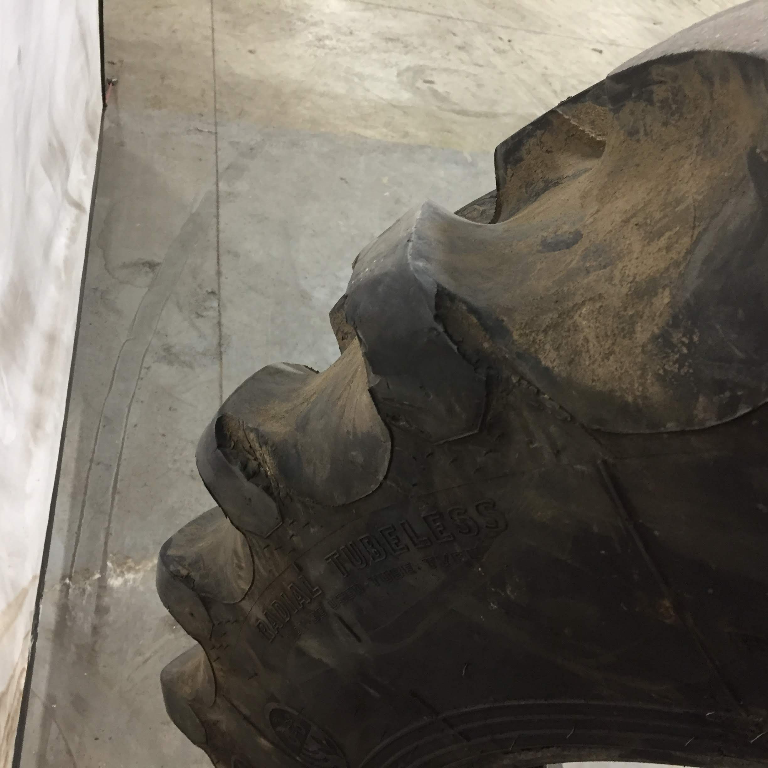 380/90R46 Goodyear Farm Ultra Sprayer R-1 Tire 007496