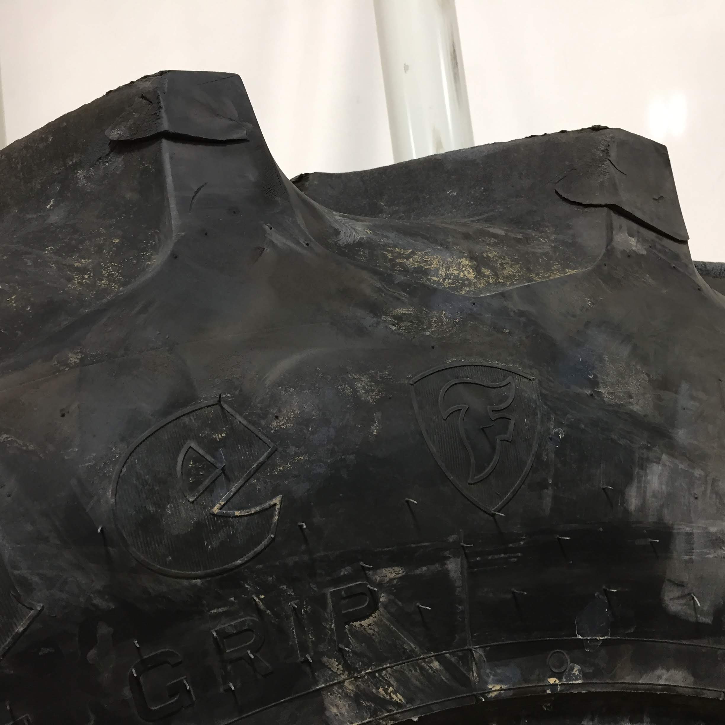 520/85R46 Firestone Radial Champion Spade Grip R-2 Tire 007529