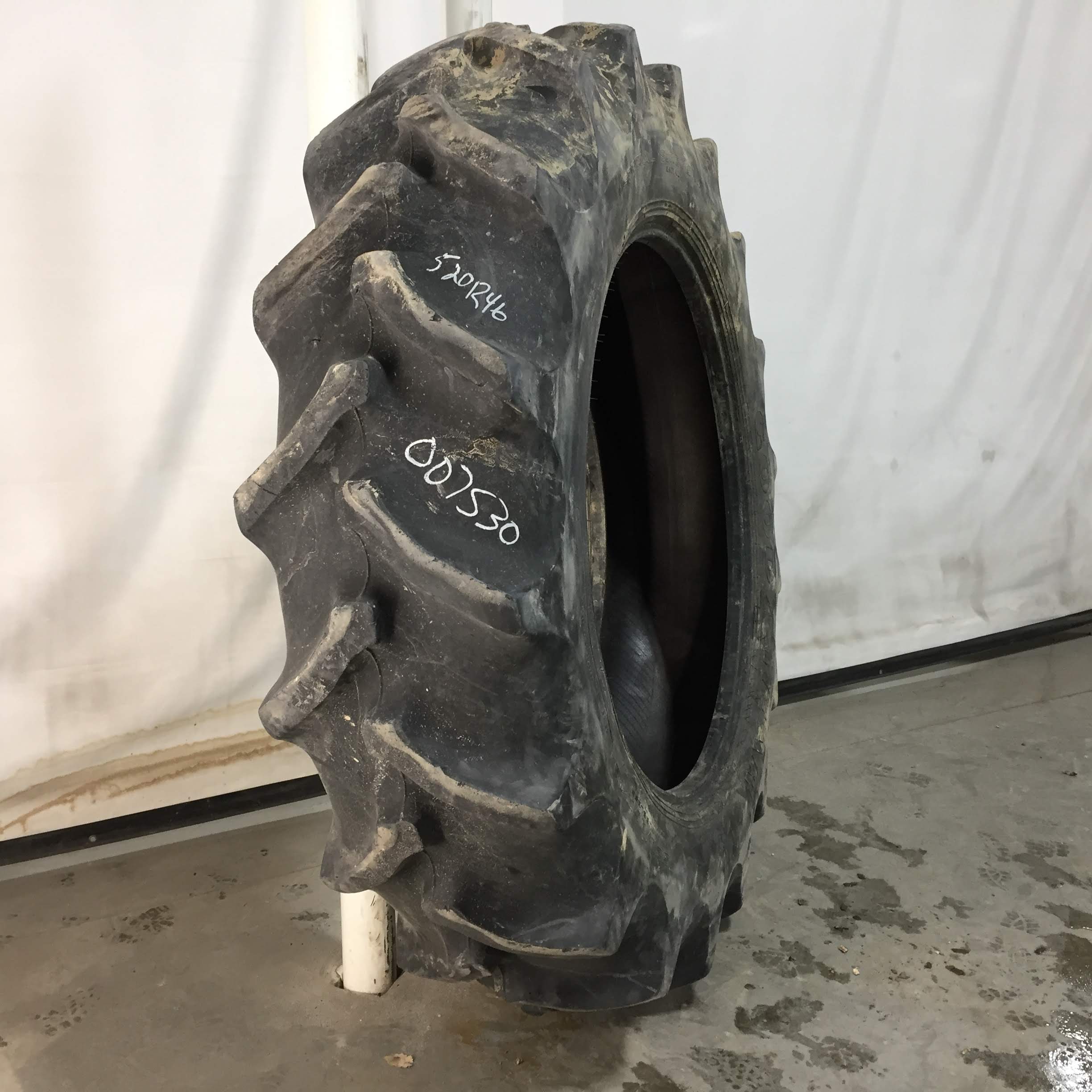 520/85R46 Goodyear Farm Special Sure Grip Radial TD8 R-2 Tire 007530