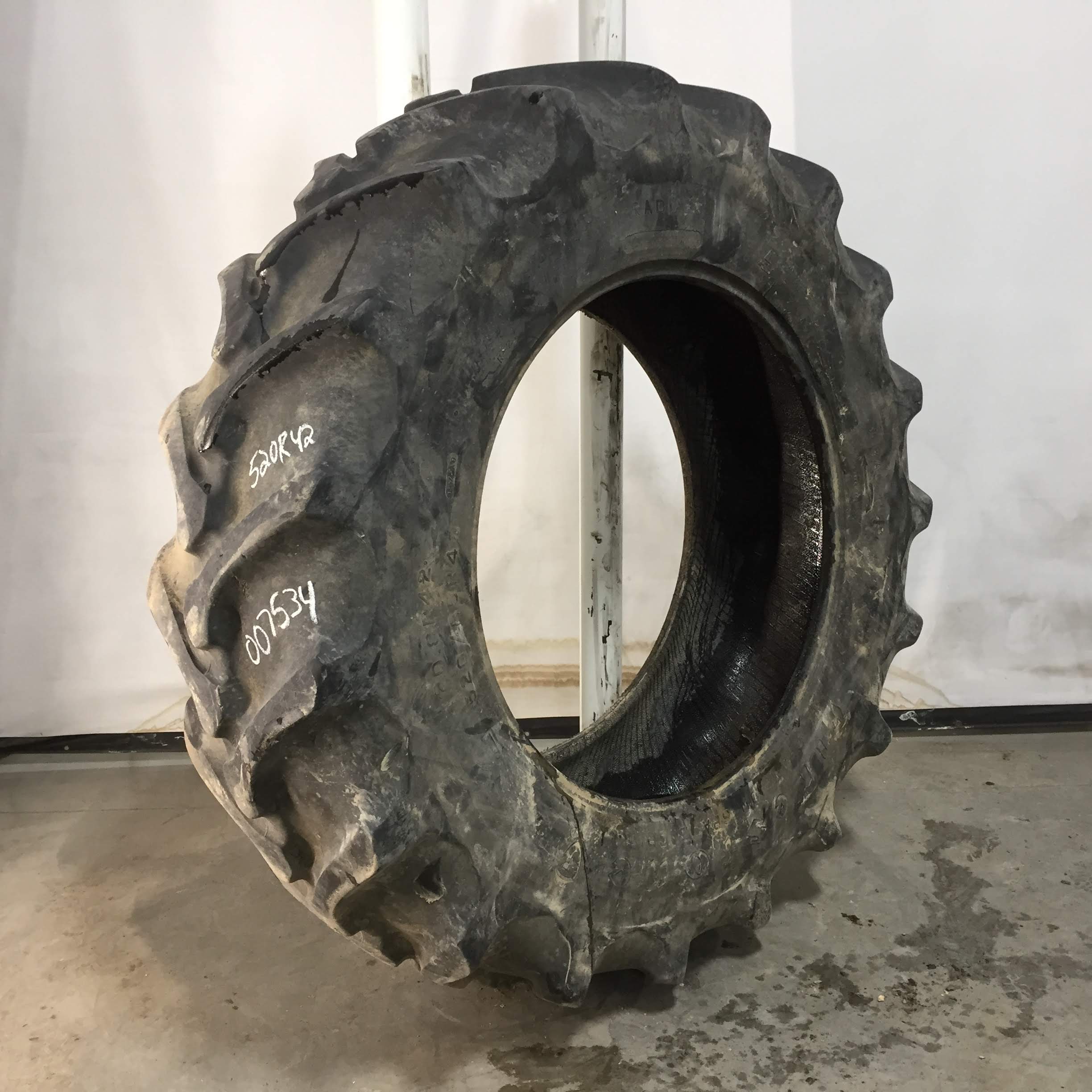 520/85R42 Firestone Radial Champion Spade Grip R-2 Tire 007534