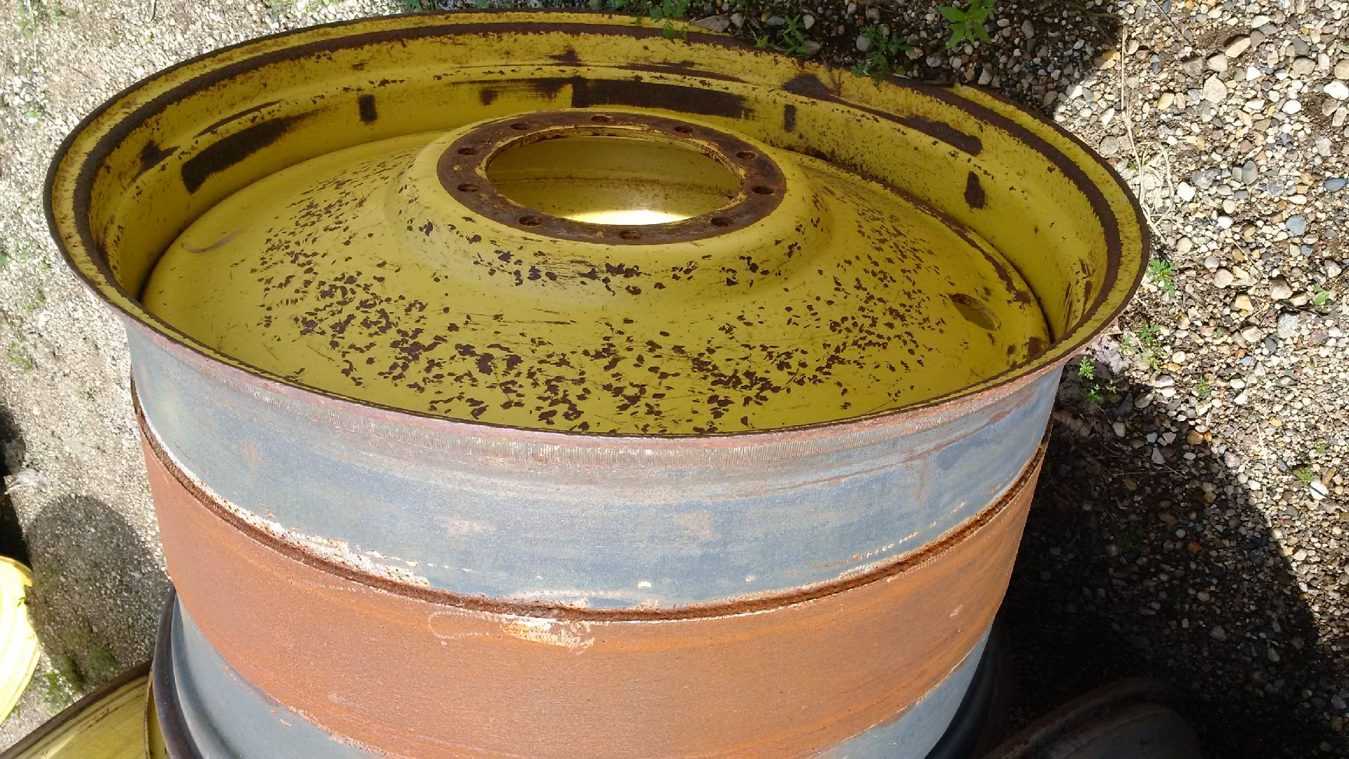 42''D x 24''W Formed Plate Wheel WT001363-Z