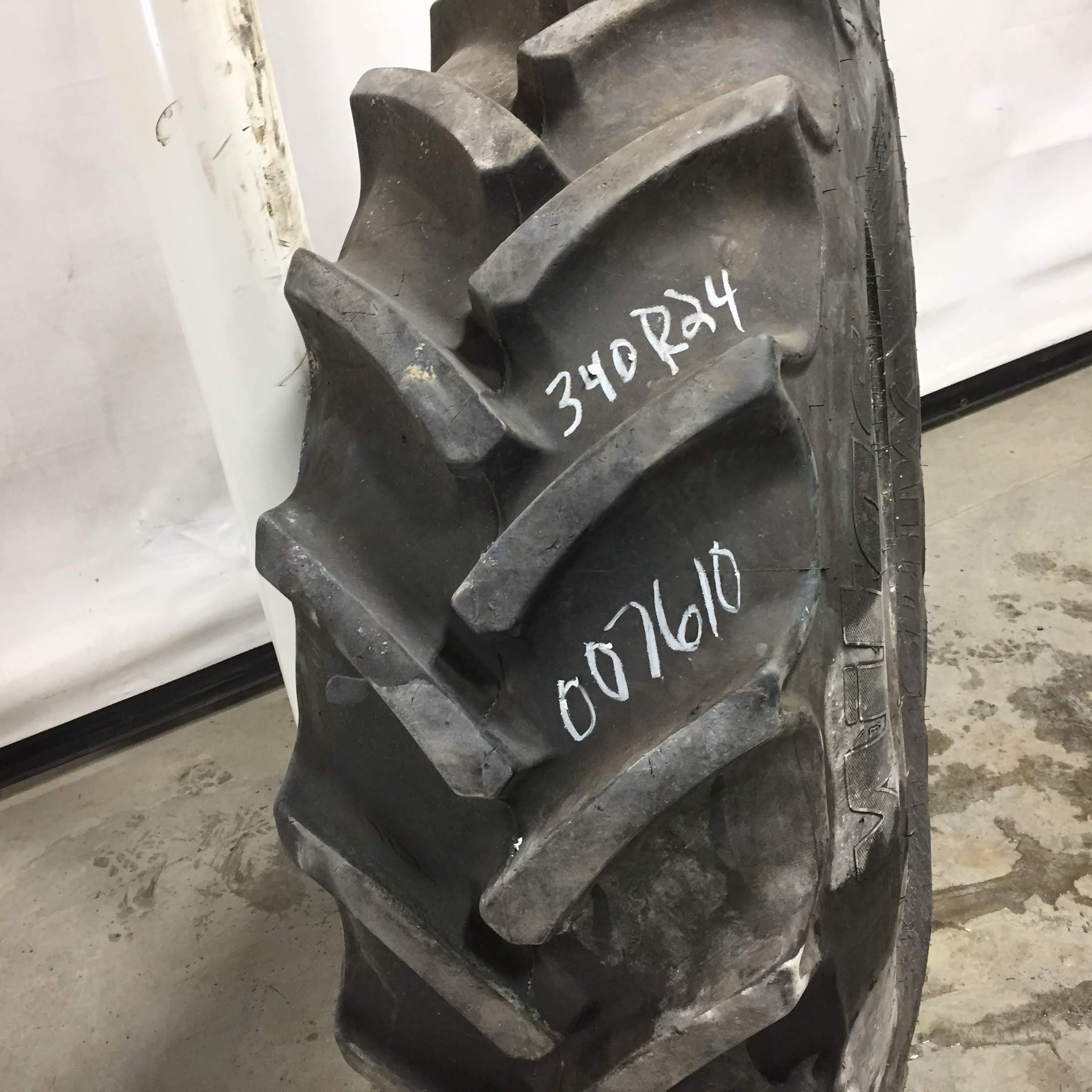 340/85R24 Mitas AC85 Radial R-1W Tire 007610