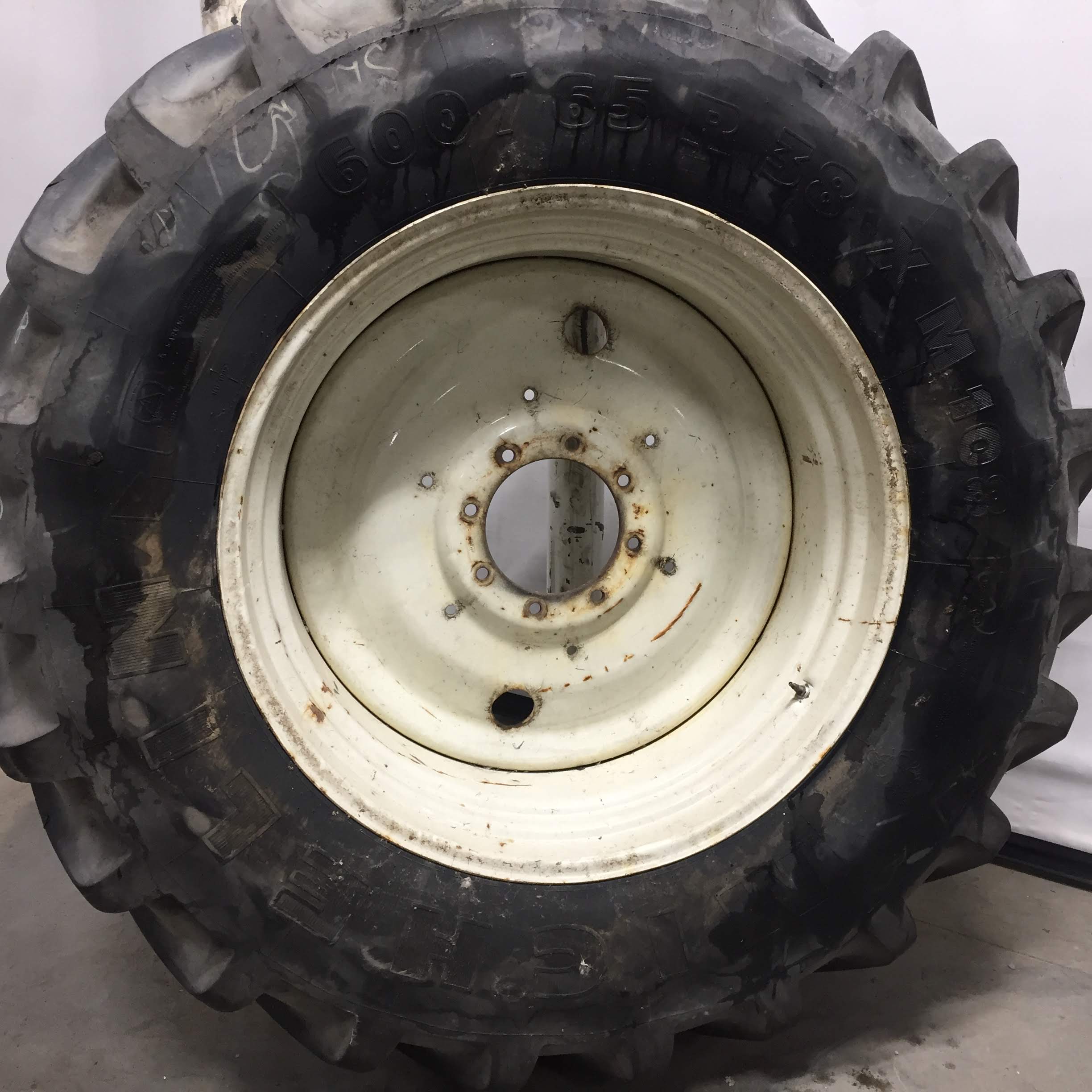 600/65R38 Michelin Multibib R-1W Tire-Wheel Assembly T006712