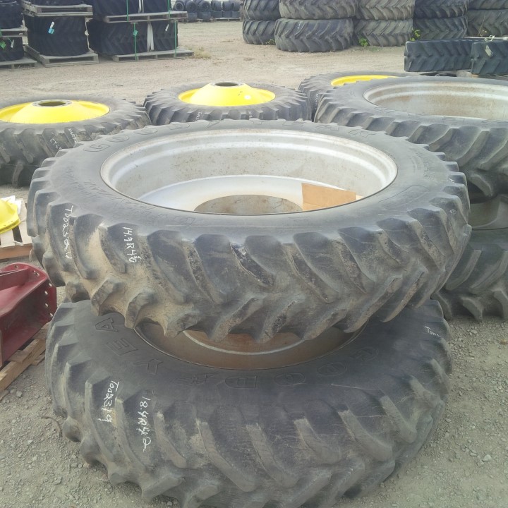 46''D x 12''W Straddle Dual Wheel WT002320-Z