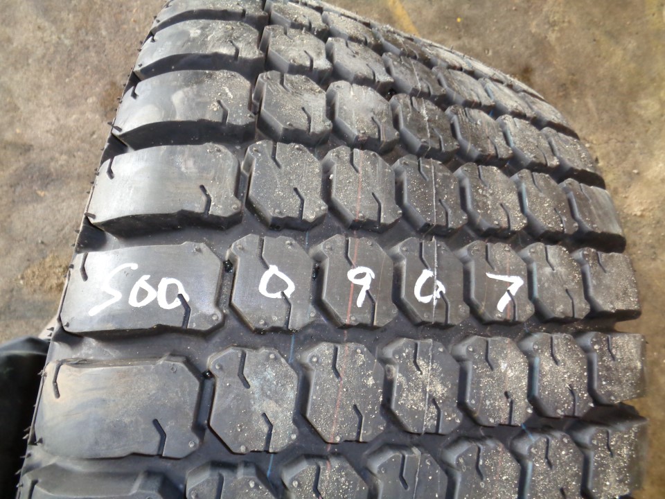 33/15.50-16.5 Galaxy Seeder "Stubble Proof" R-3 Tire S000907