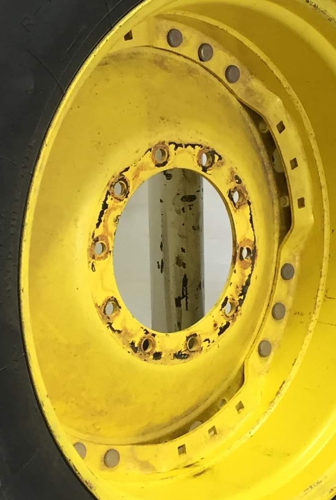 34'' Waffle Wheel (Groups of 3 bolts) Rim Center WT006823CTR