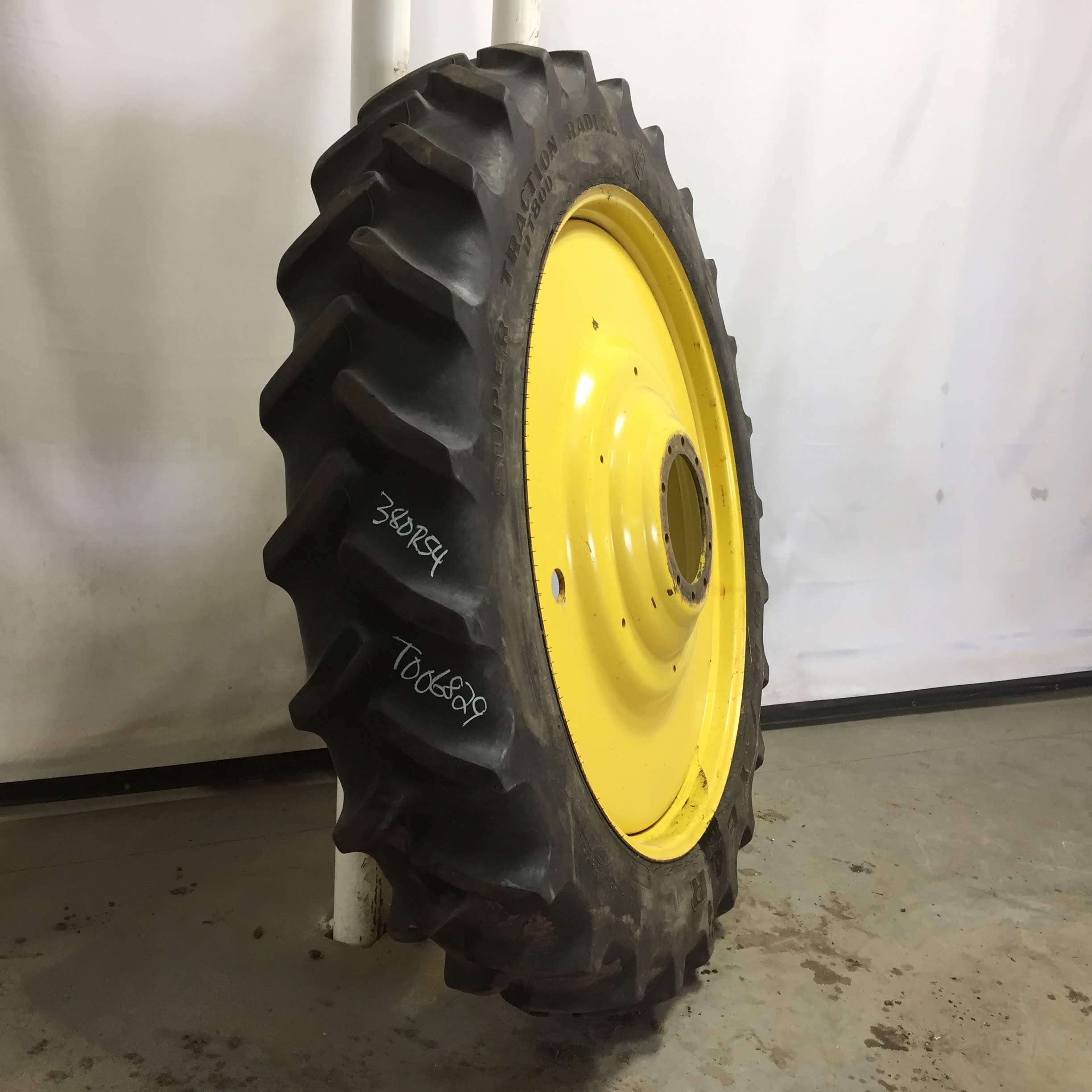 380/90R54 Goodyear Farm DT800 Super Traction R-1W Tire RT006829