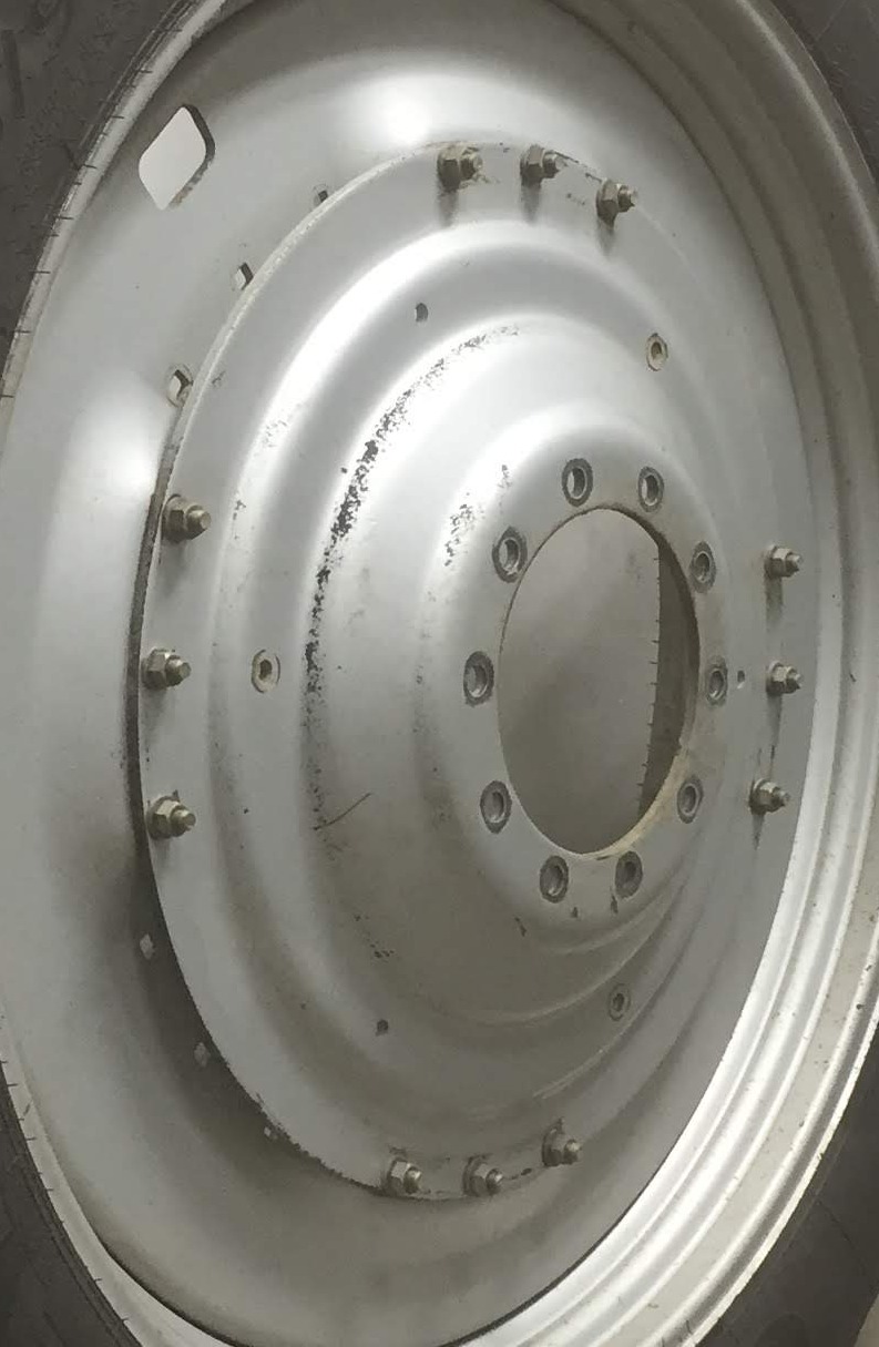 38''-54'' Waffle Wheel (Groups of 3 bolts) Rim Center WT006835CTR