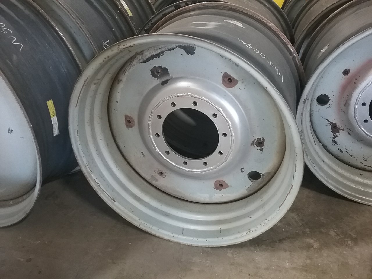 38''D x 25''W Formed Plate W/Weight Holes Wheel WS001044