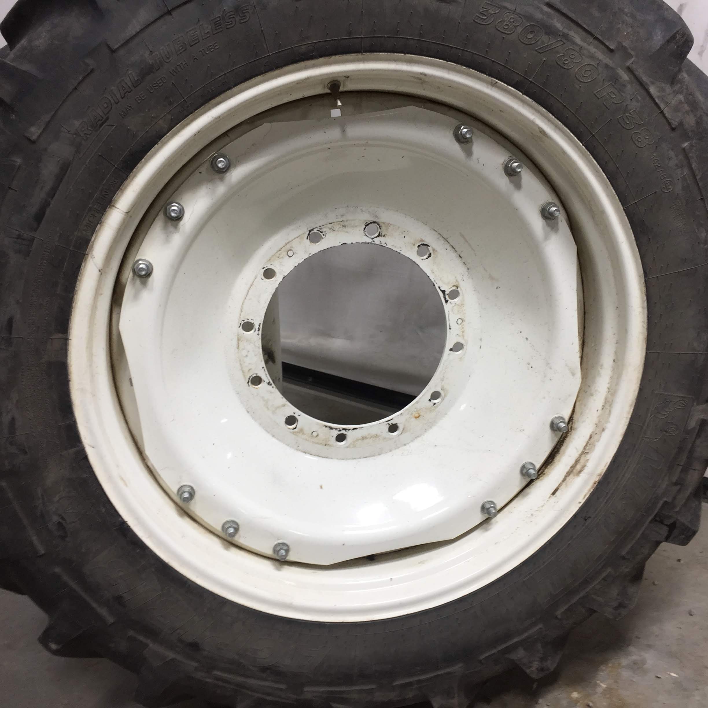 38''-54'' Waffle Wheel (Groups of 3 bolts) Rim Center WT006923CTR