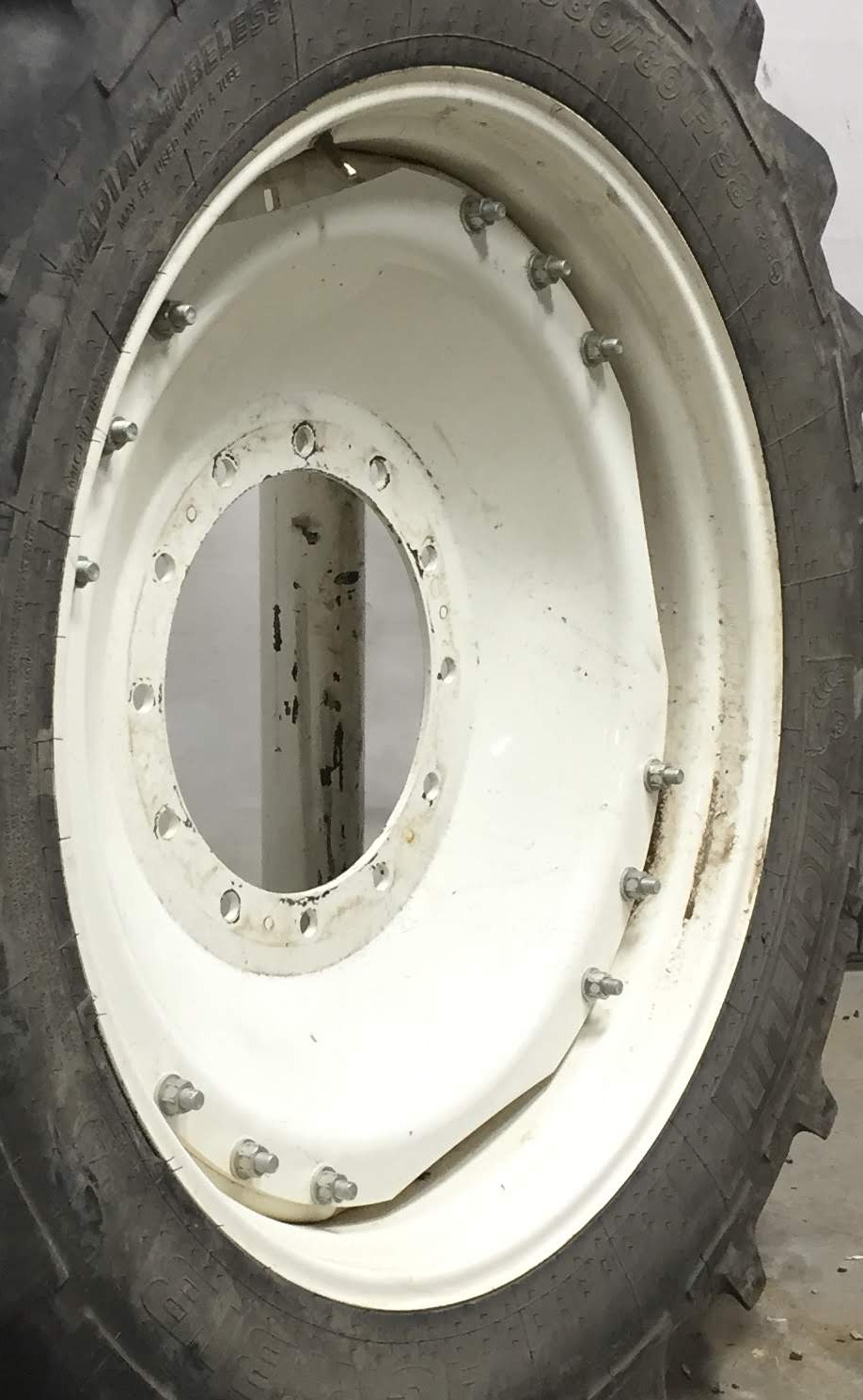 38''-54'' Waffle Wheel (Groups of 3 bolts) Rim Center WT006923CTR