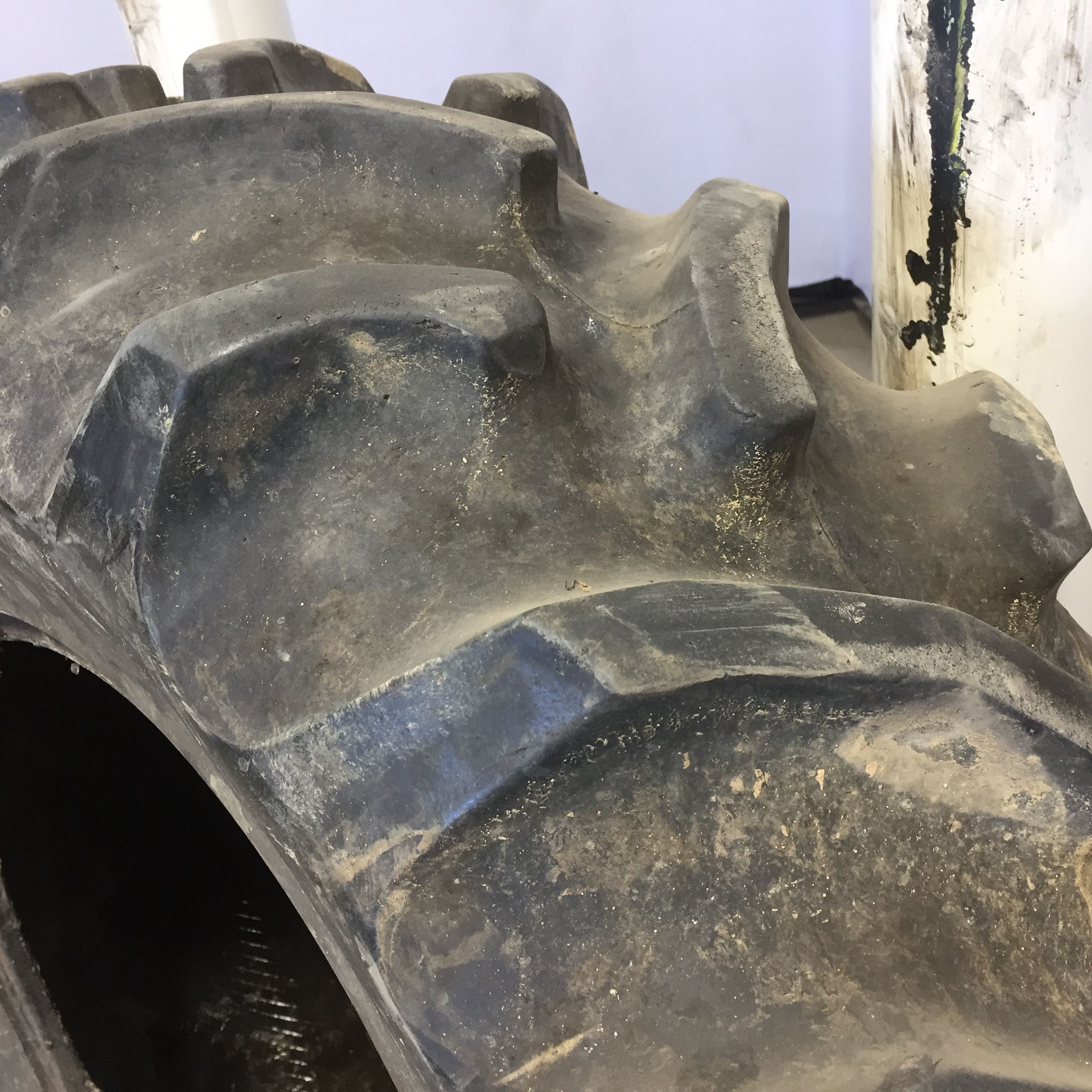 13.6/-24 Goodyear Farm Dyna Torque II R-1 Tire 007614