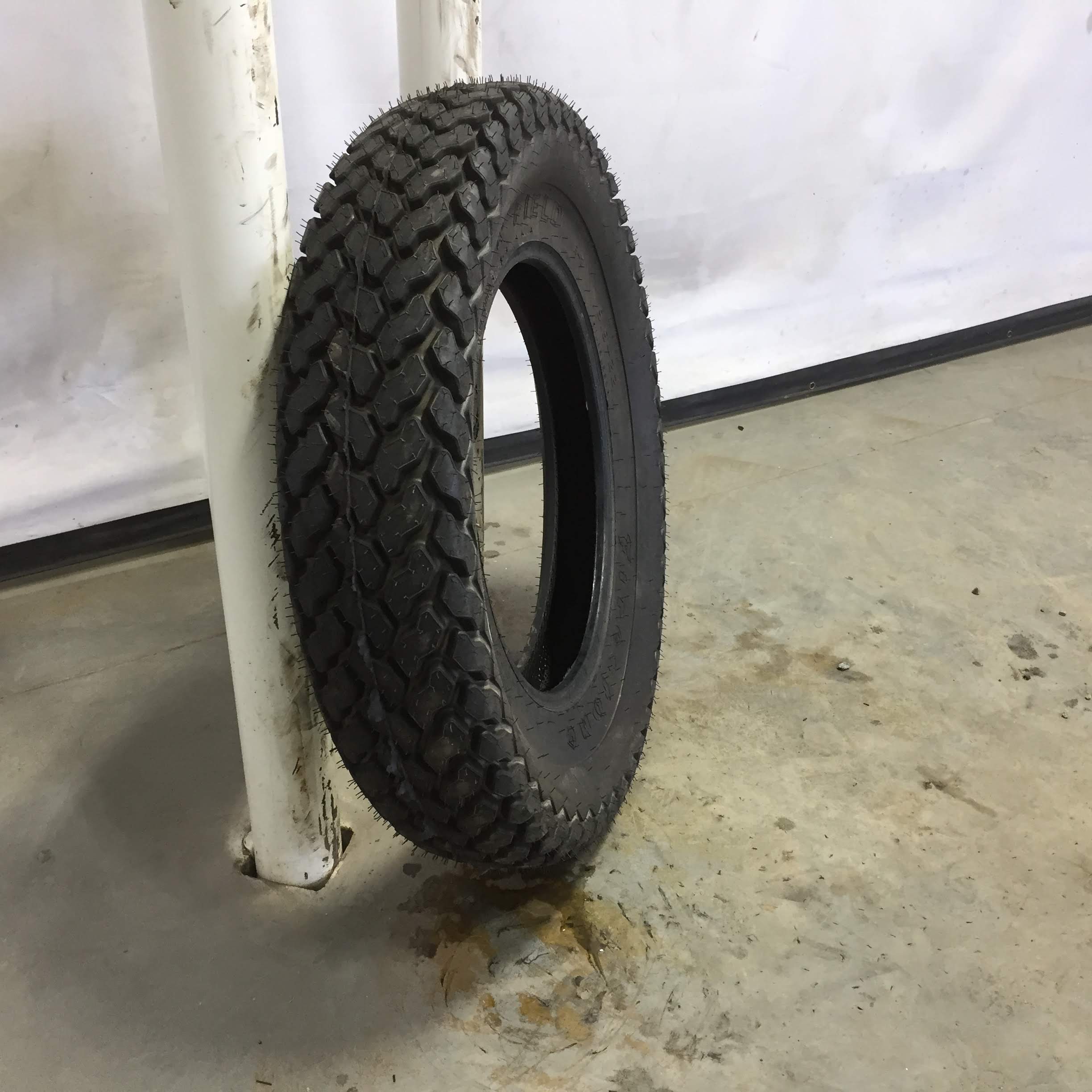 9.5/-22 Firestone Turf & Field R-3 Tire S002133
