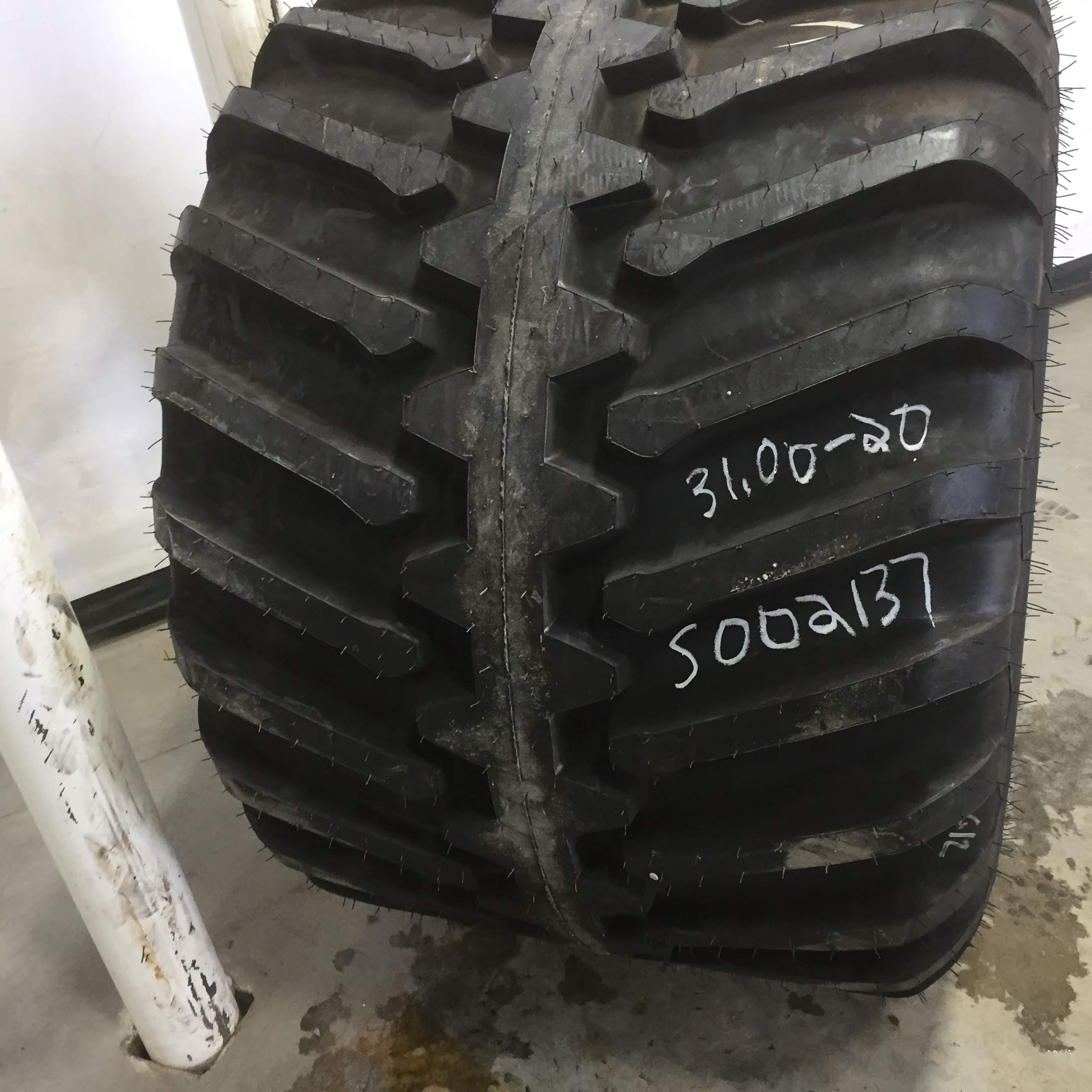 48/31.00-20 Firestone Flotation 23 (Center Rib) HF-2 Tire S002137