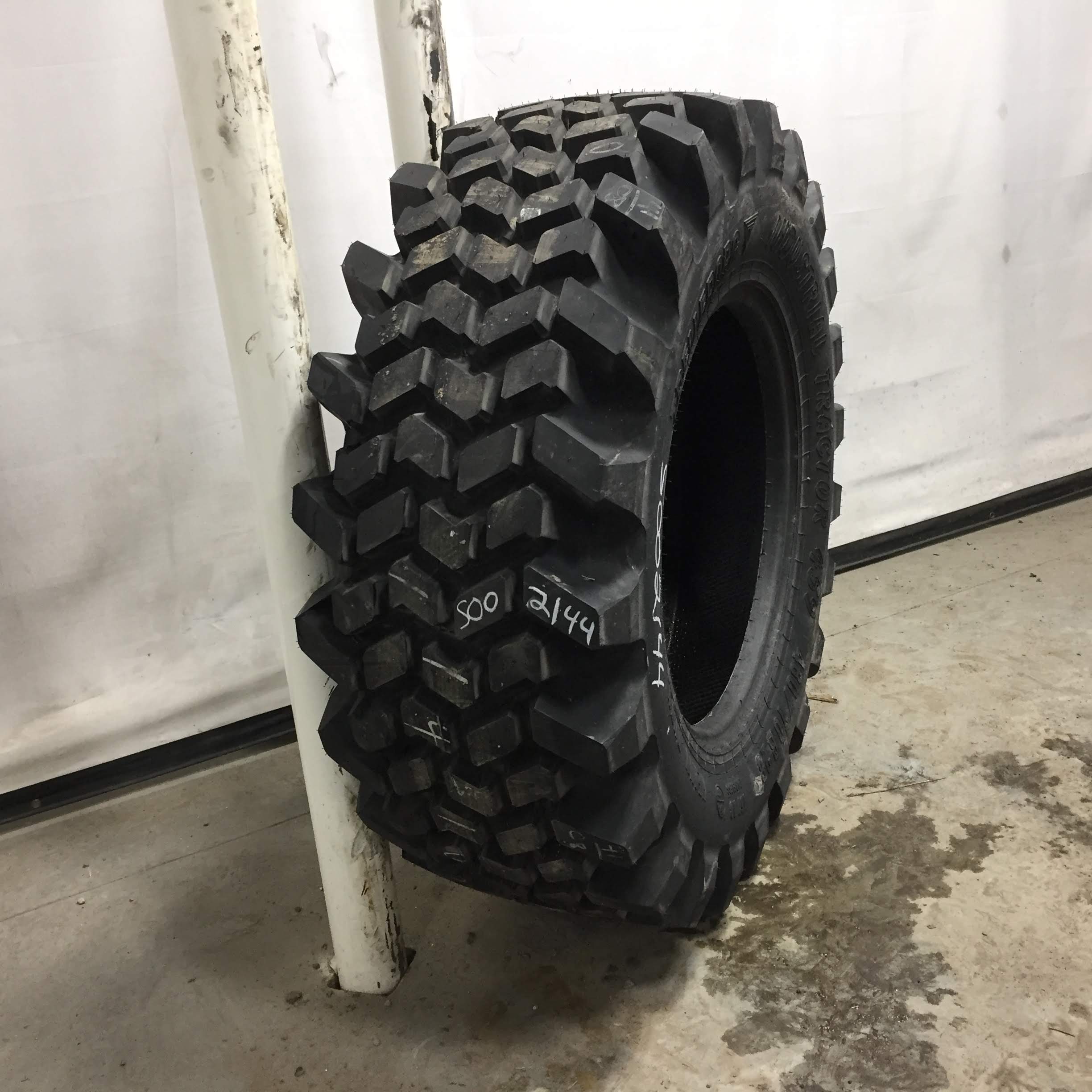 480/70B28 Trelleborg T459 HD R-14 Tire S002144
