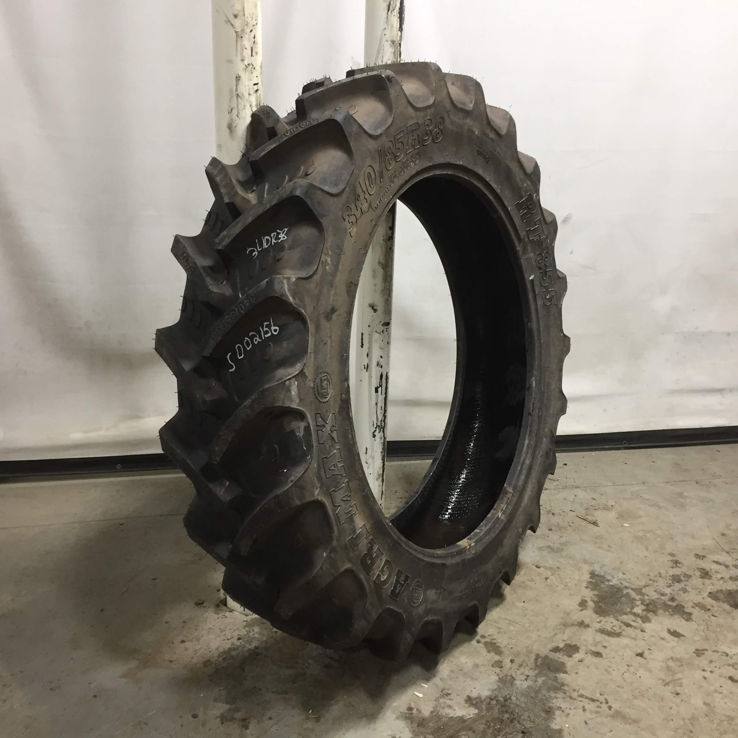 340/85R38 BKT Tires Agrimax RT 855 R-1W Tire S002156