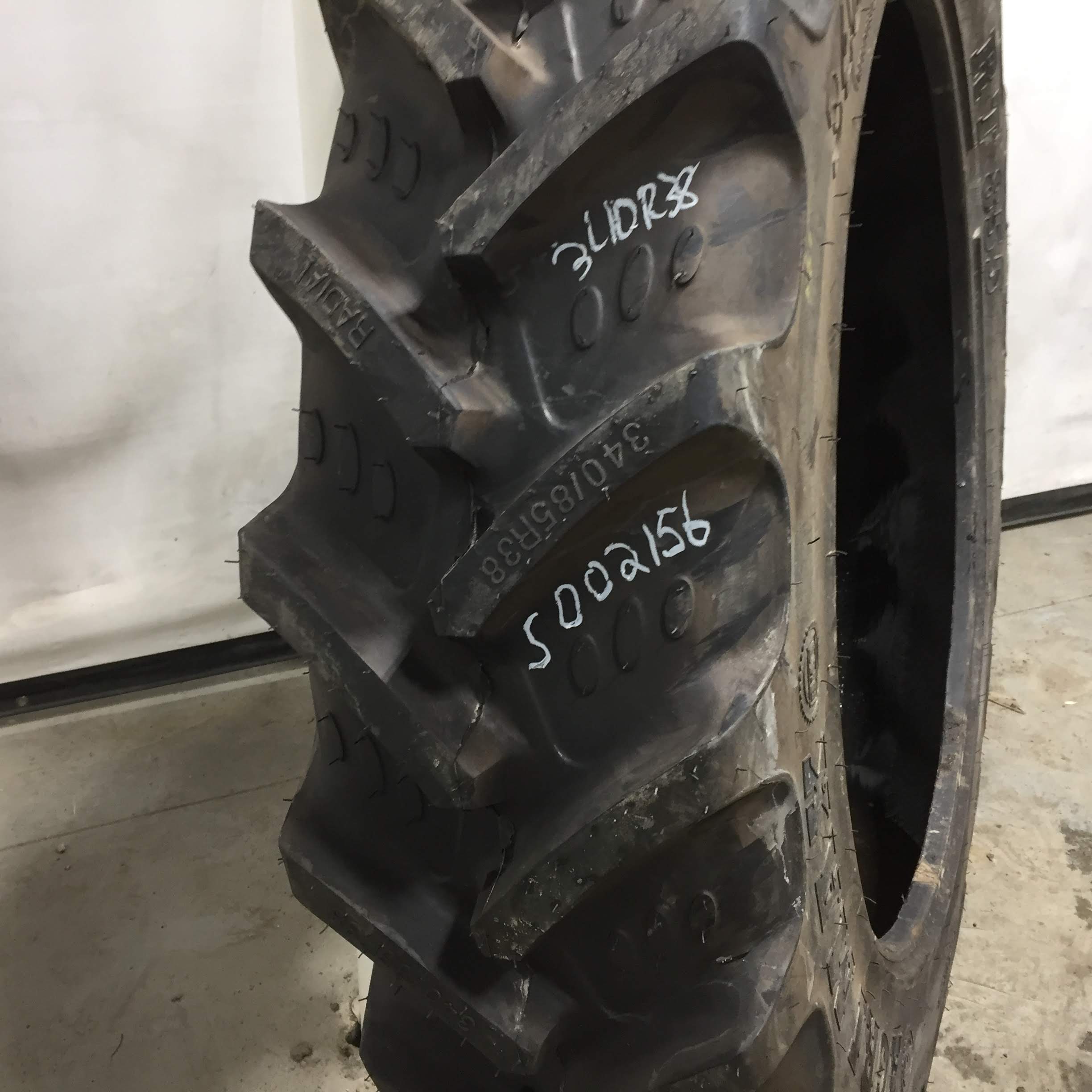 340/85R38 BKT Tires Agrimax RT 855 R-1W Tire S002156