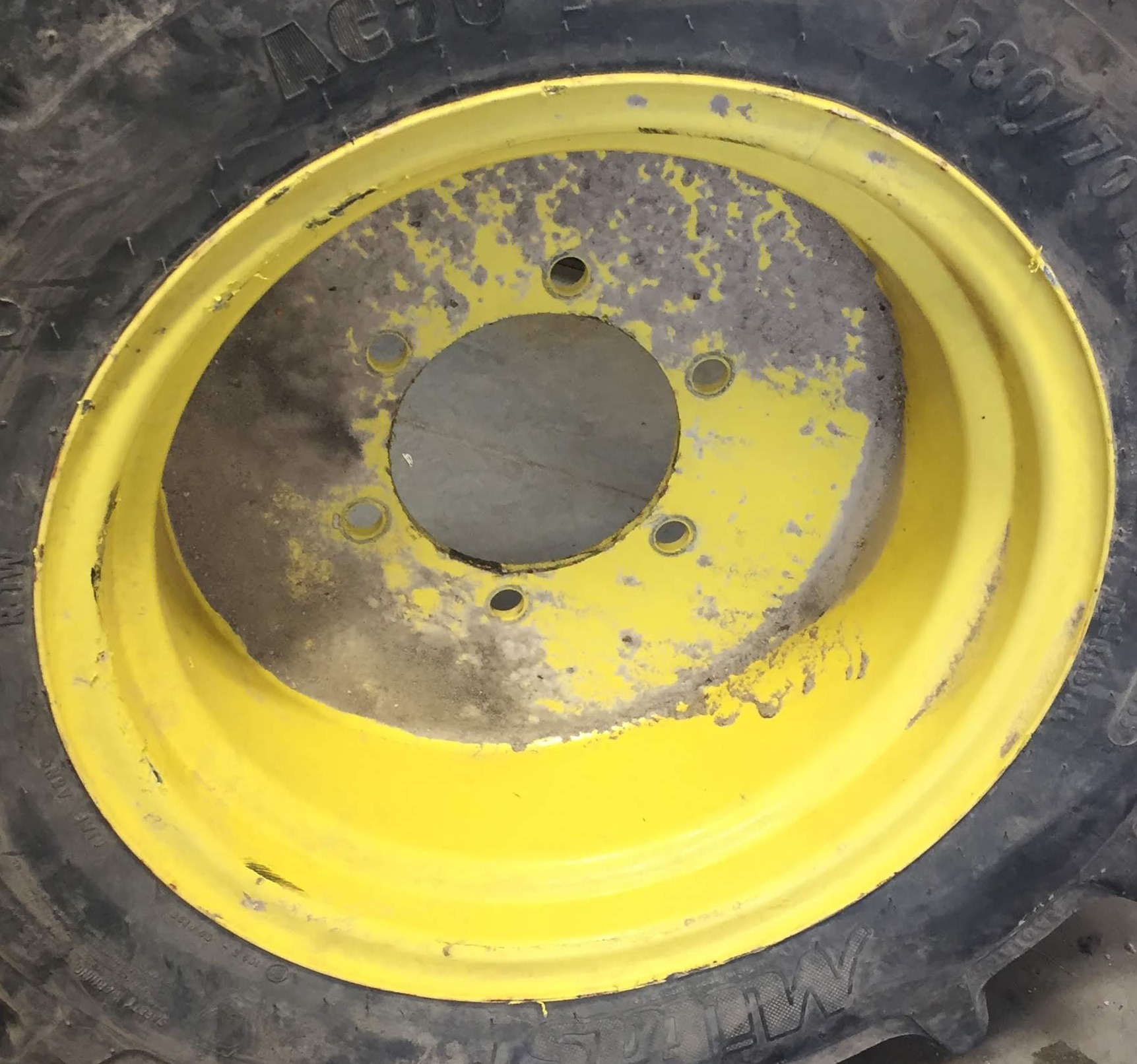 18''D x 8''W Implement Wheel WS002182