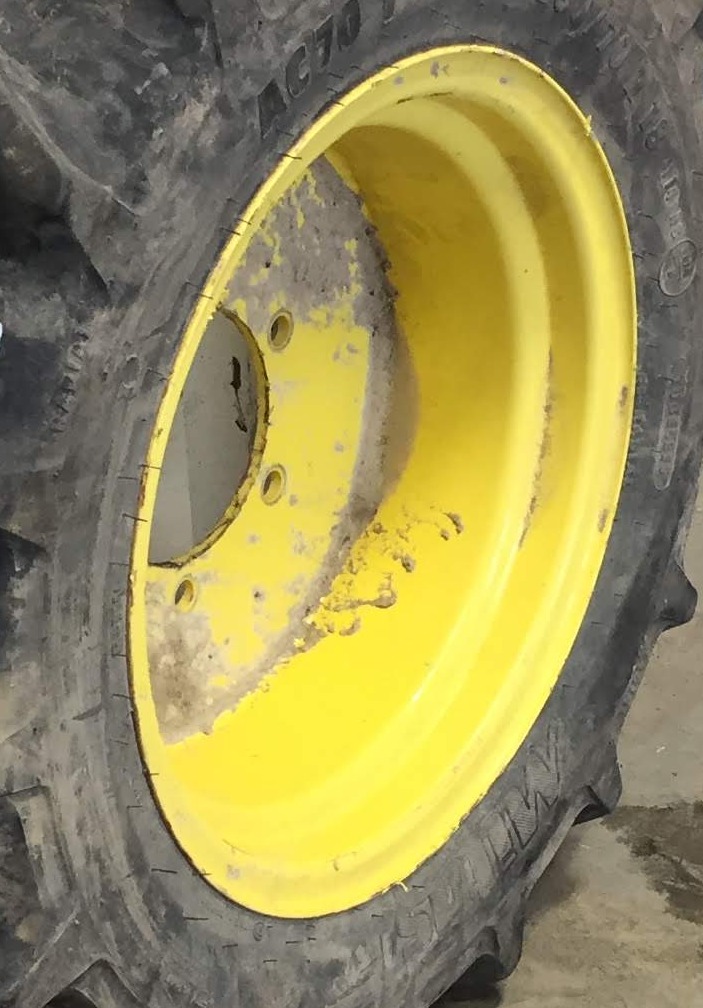 18''D x 8''W Implement Wheel WS002182