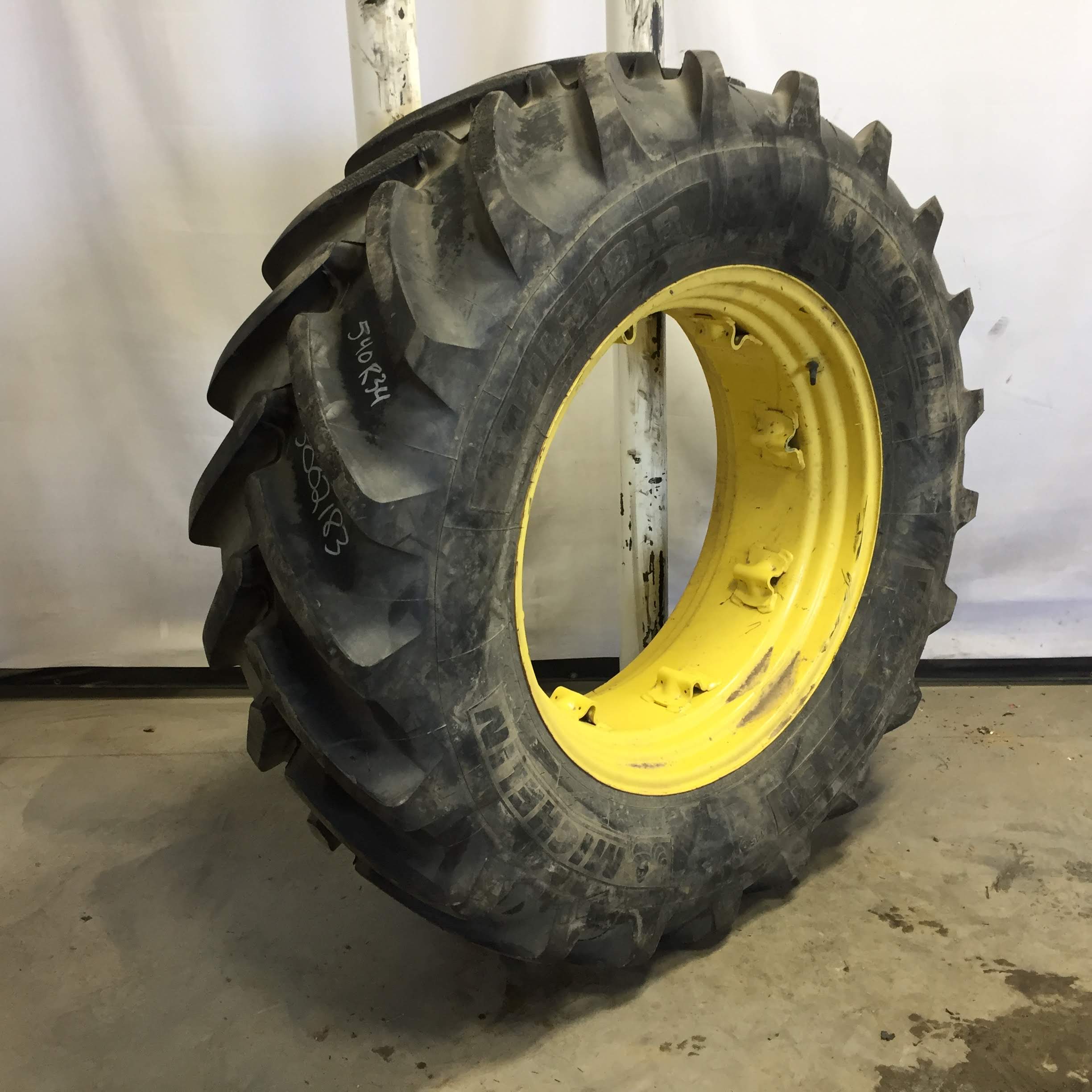 540/65R34 Michelin Multibib R-1W Tire-Wheel Assembly S002183