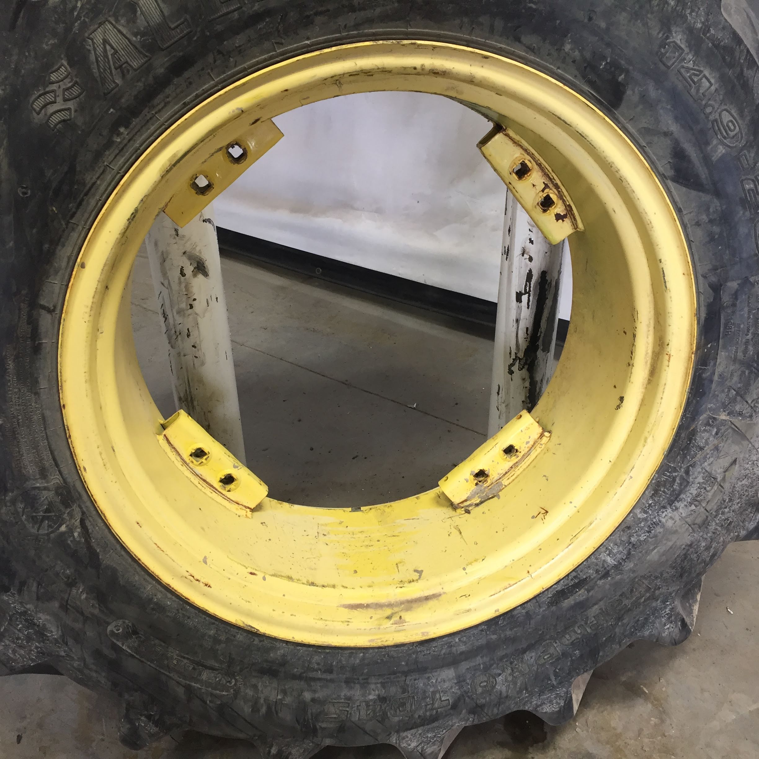 28''D x 12''W Rim with Clamp/U-Clamp (groups of 2 bolts) Wheel WS002218