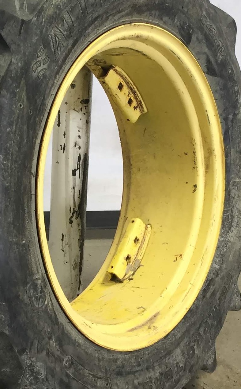 28''D x 12''W Rim with Clamp/U-Clamp (groups of 2 bolts) Wheel WS002218