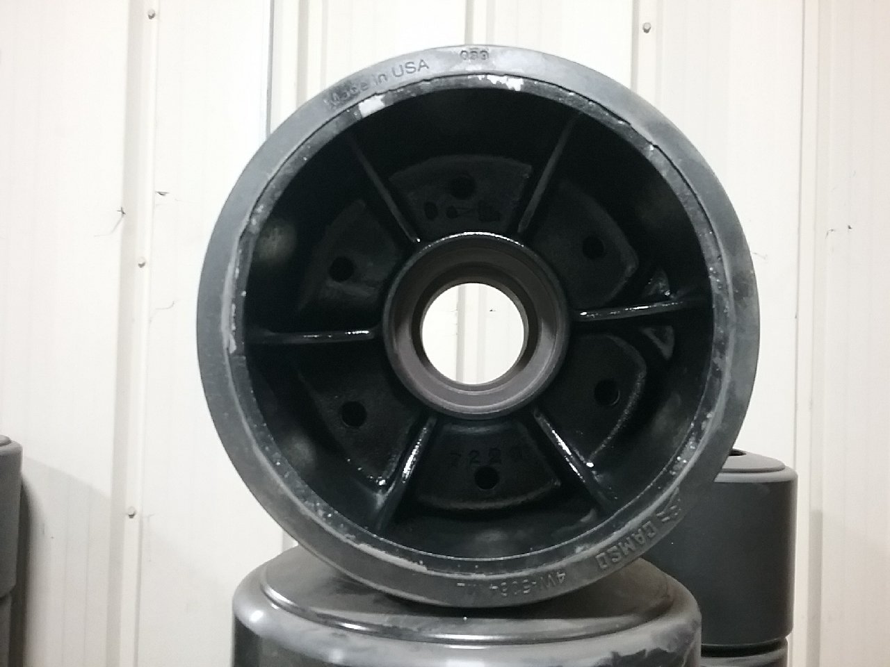 Mid-Roller Bogie Wheel 4W-5064