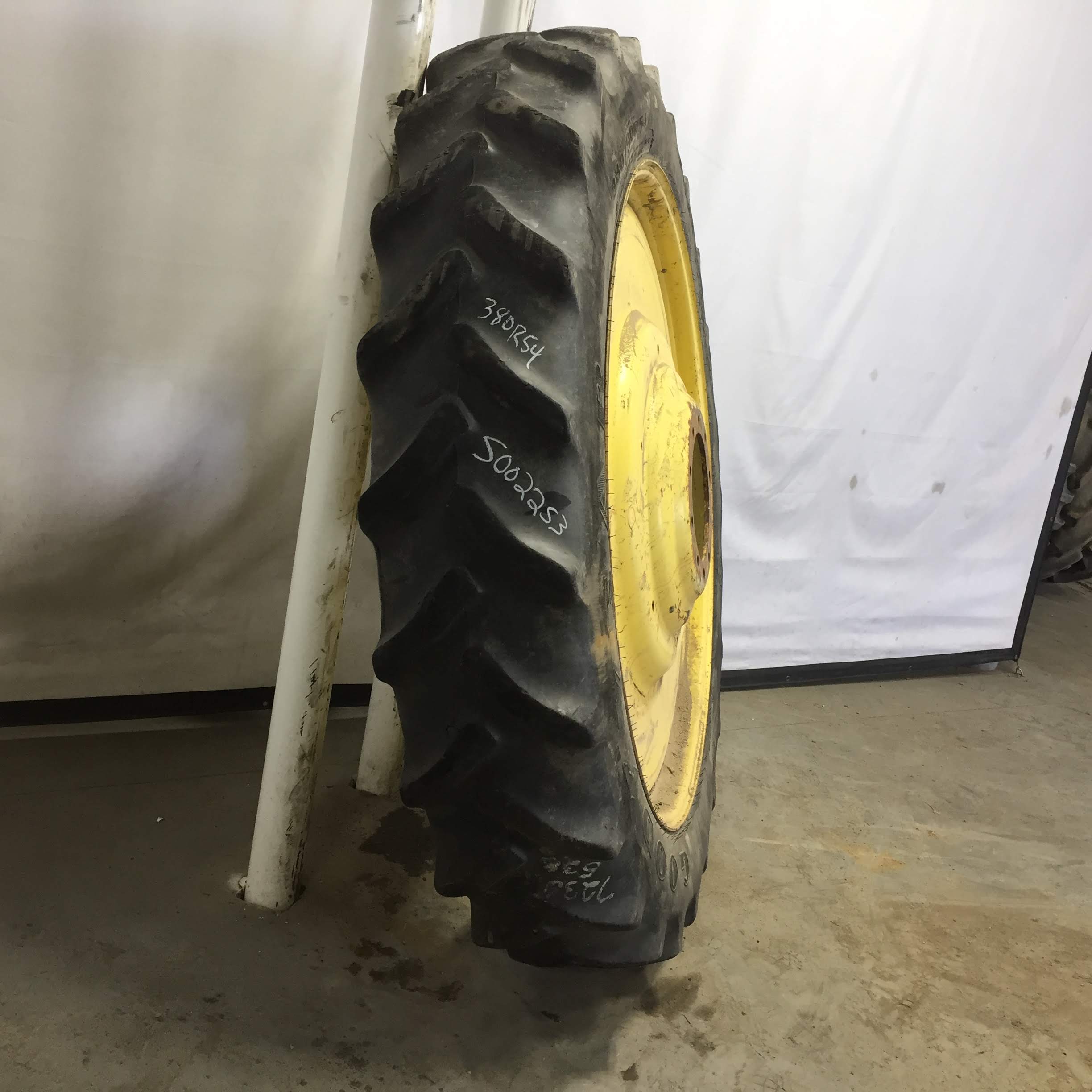 380/90R54 Goodyear Farm DT800 Super Traction R-1W Tire-Wheel Assembly S002253