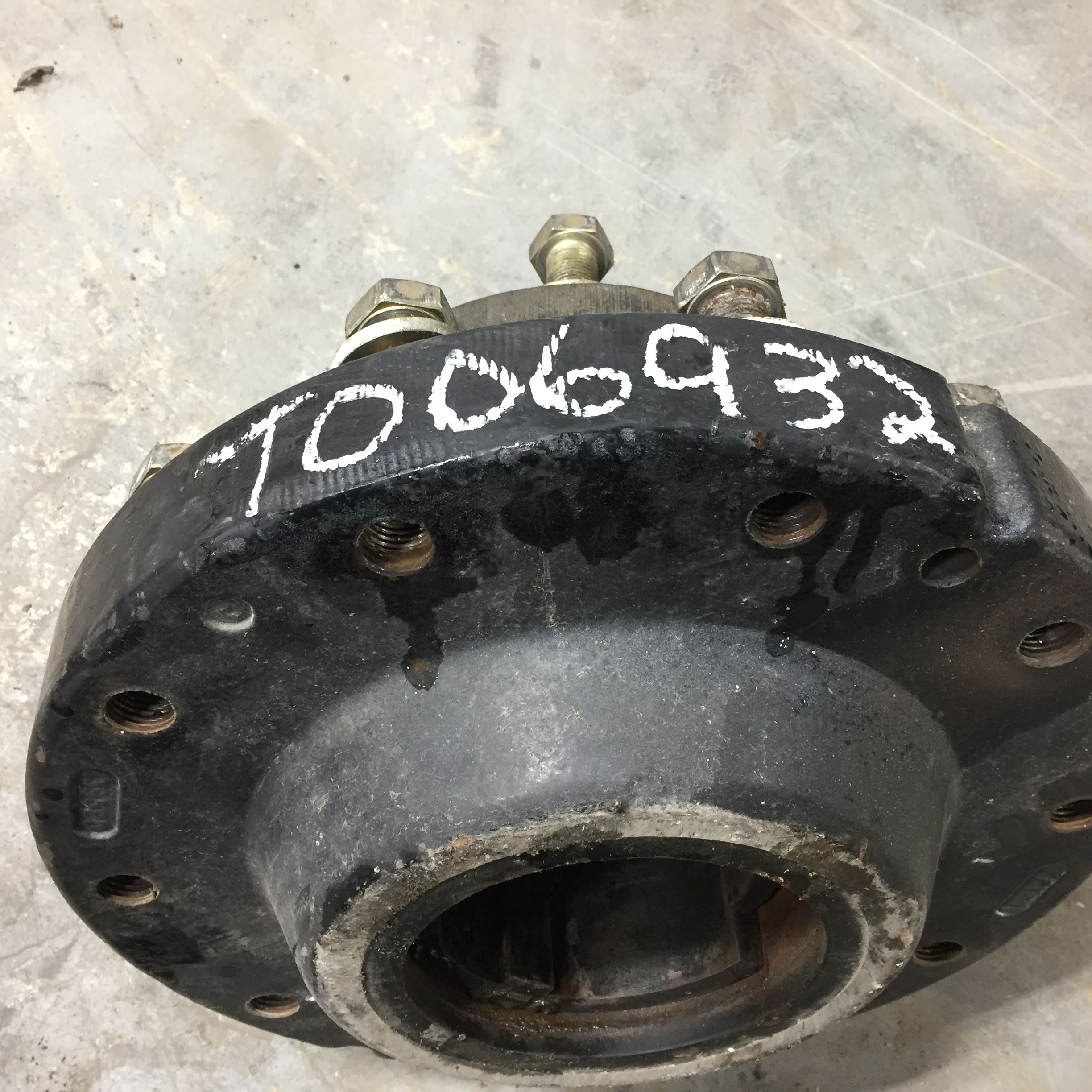 10 Bolt Wedg-Lok OE Style Dual Hub T006932