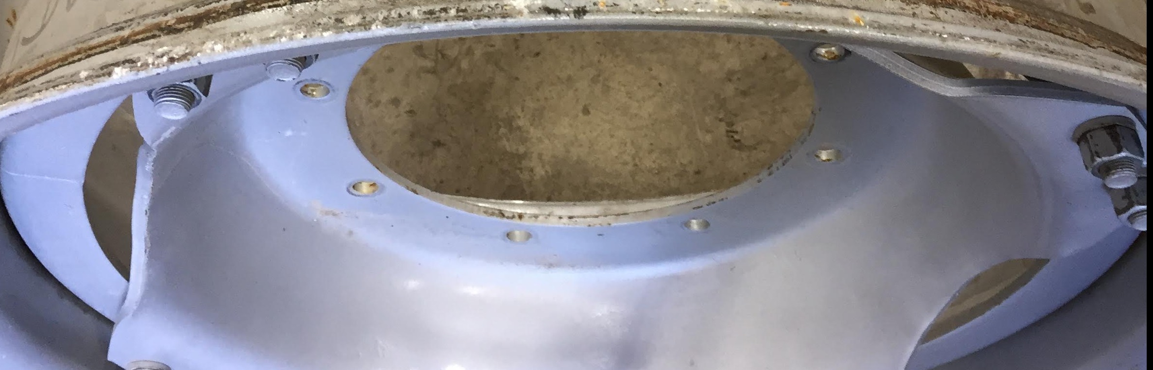 30'' Stub Disc (groups of 2 bolts) Rim Center T006957CTR