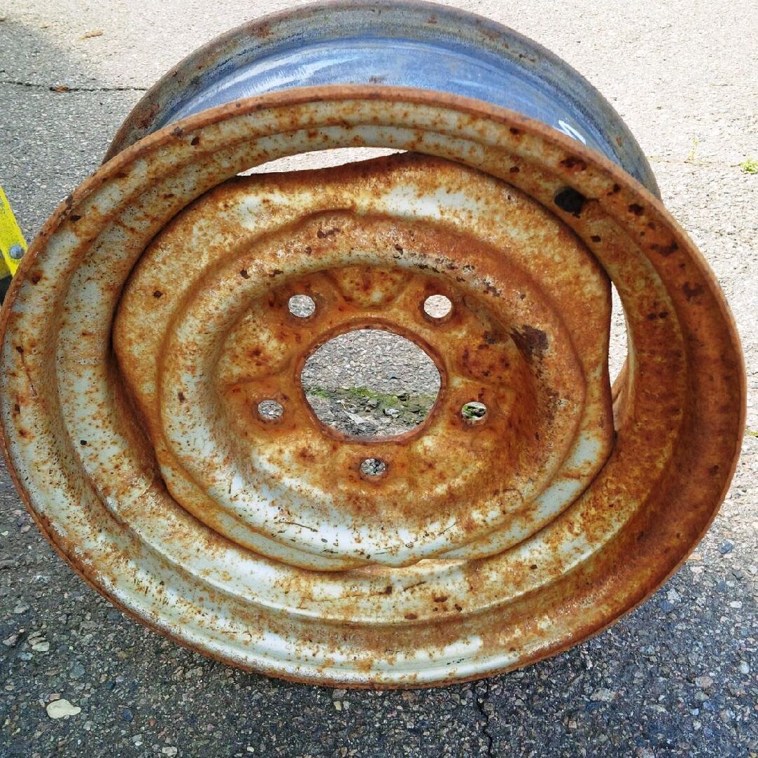 15''D x 6''W Stamped Plate Wheel W00033