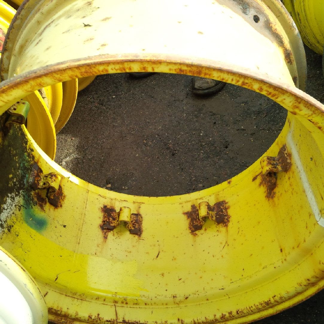 26''D x 15''W Rim with Clamp/Loop Style Wheel WS000146