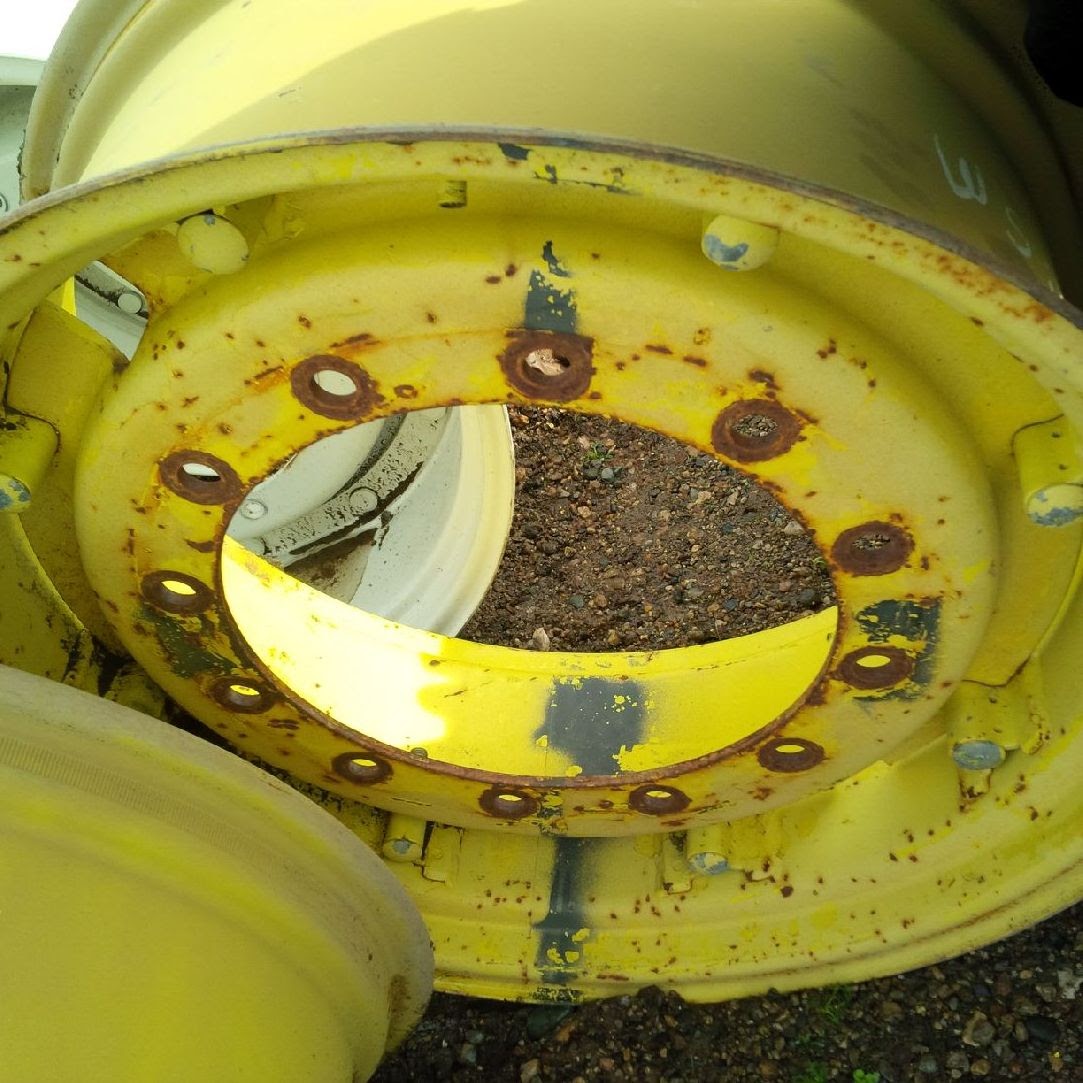 28''D x 12''W Rim with Clamp/Loop Style Wheel WS000166