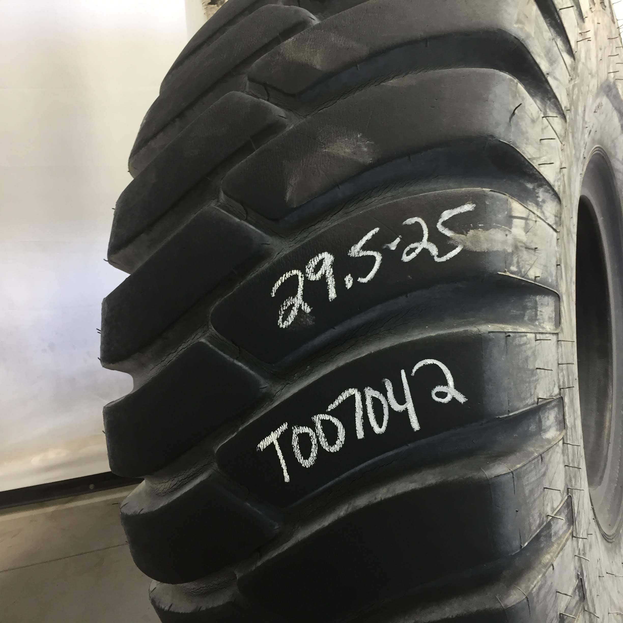 29.5/-25 General NDLCM E-3/L-3 Tire T007042
